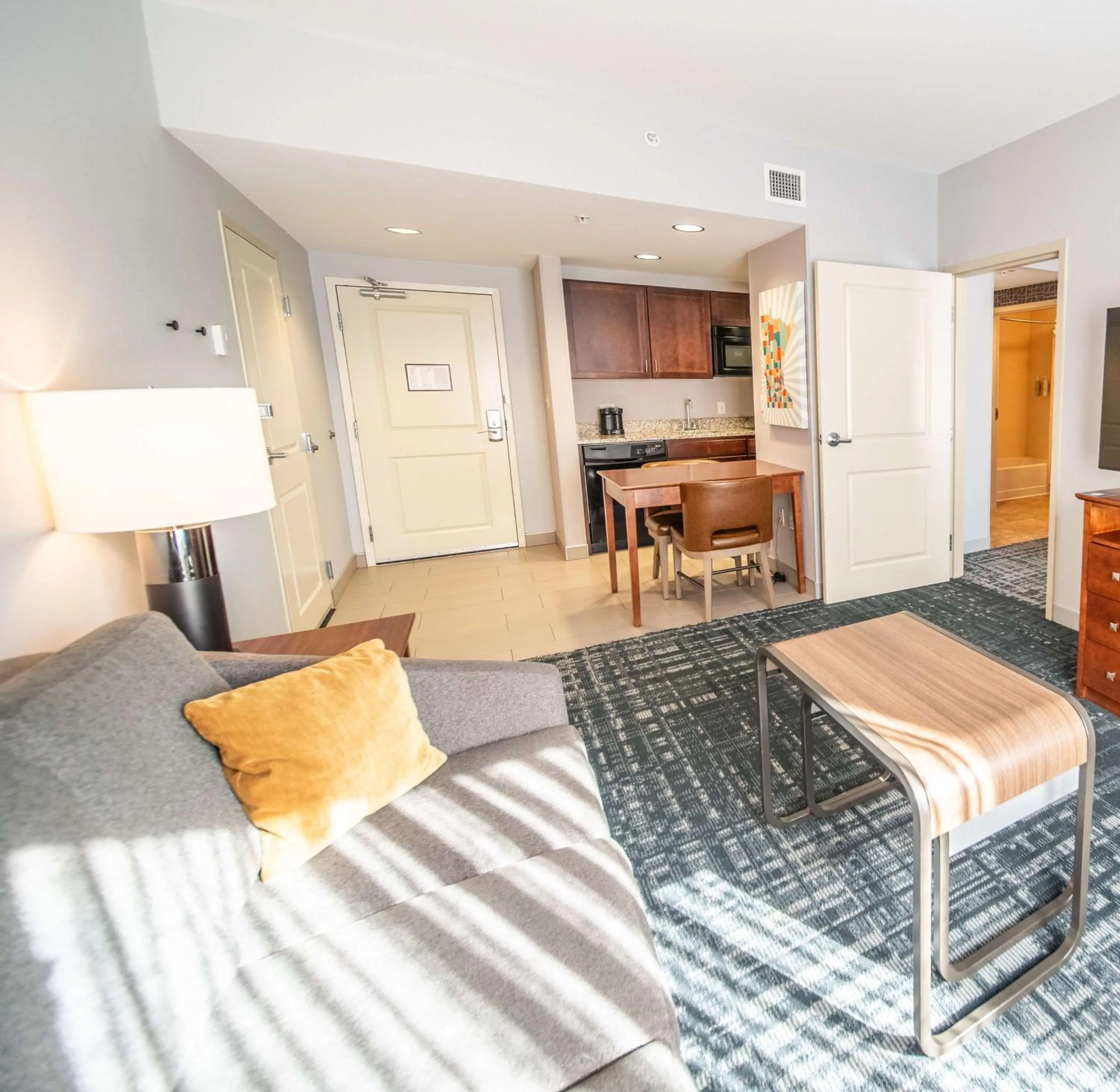 Living room in Homewood Suites by Hilton Rochester Mayo Clinic-St. Marys Campus