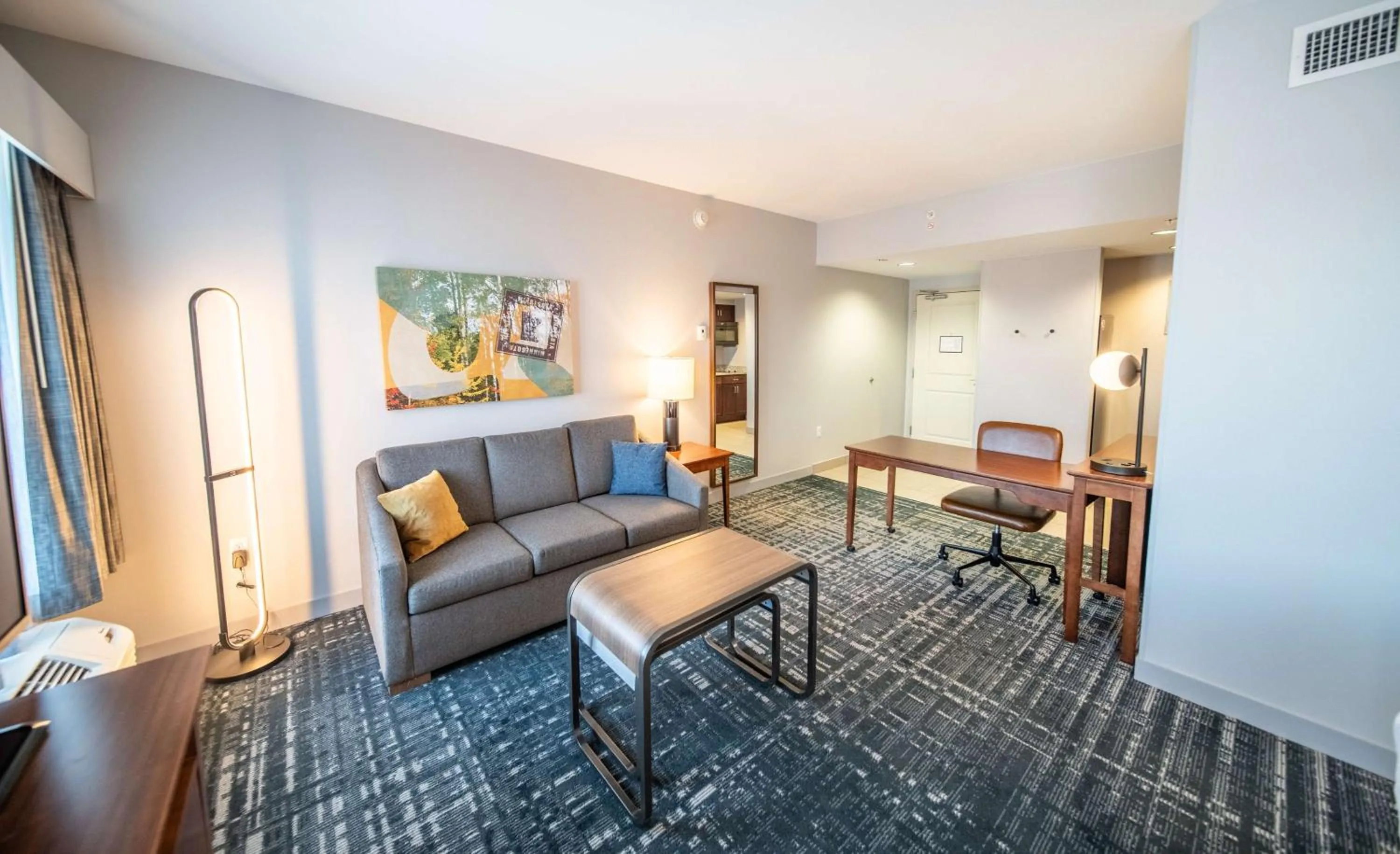 Living room in Homewood Suites by Hilton Rochester Mayo Clinic-St. Marys Campus