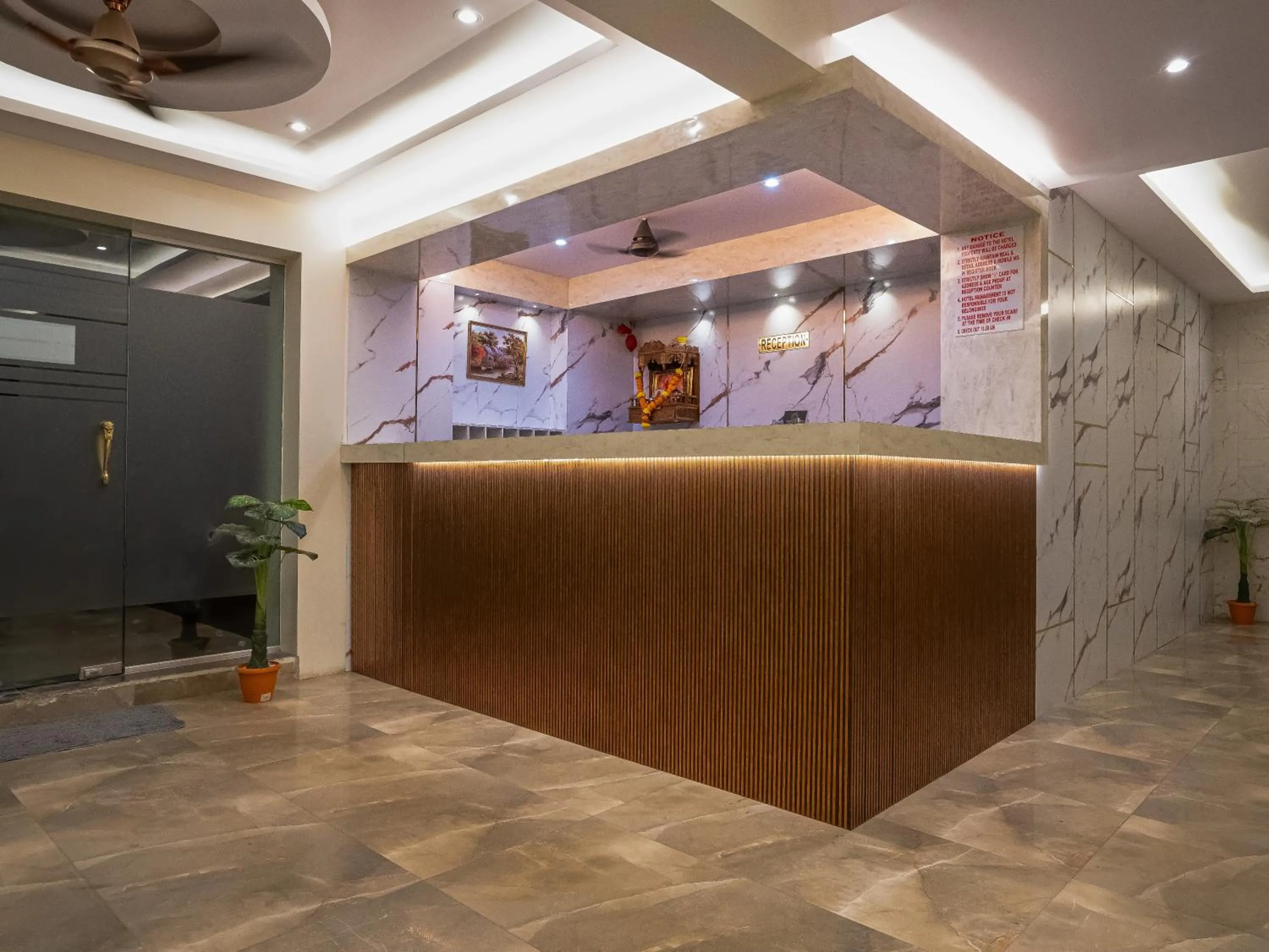 Lobby or reception in Hotel Grand Seasons- Navi Mumbai