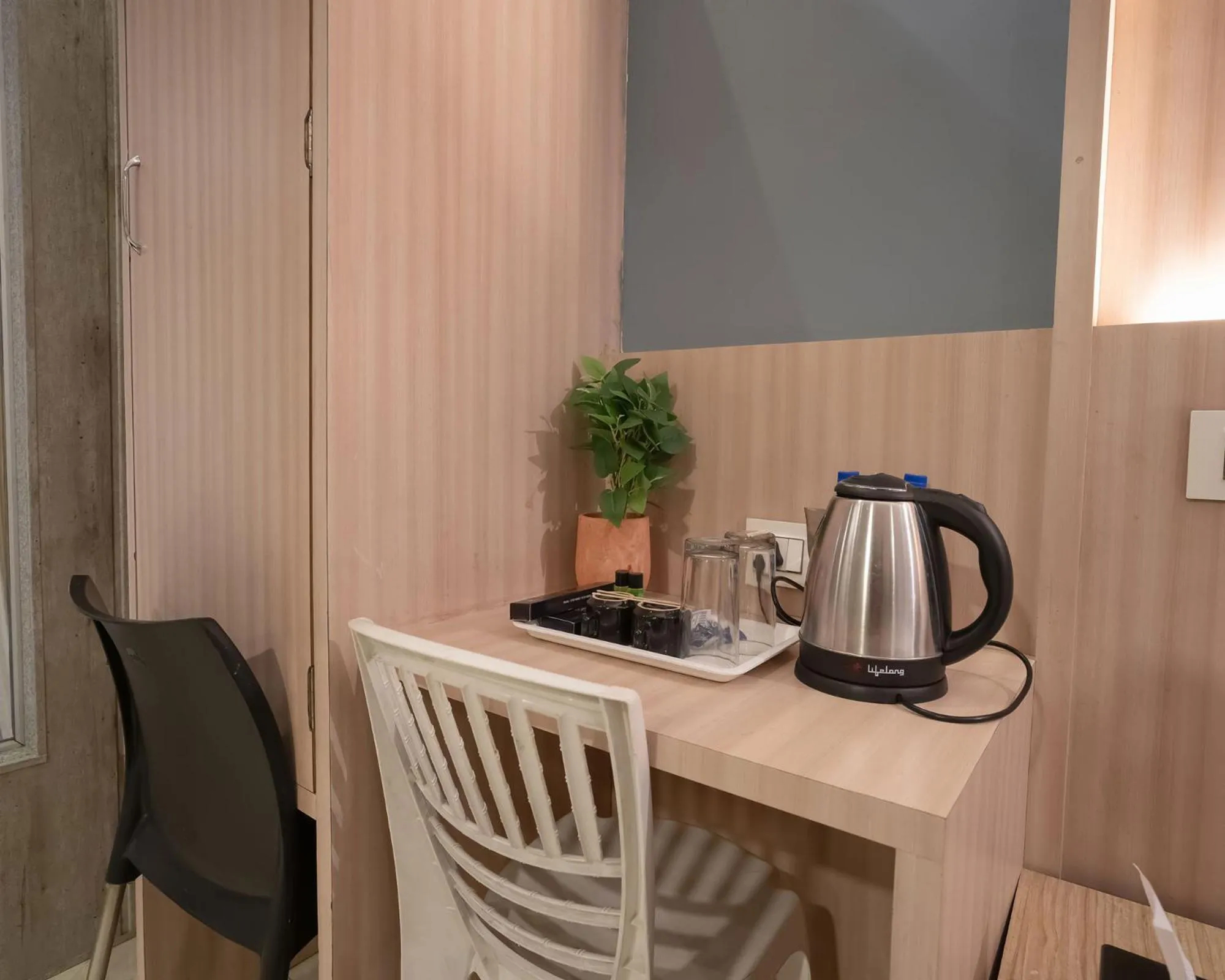 Coffee/tea facilities in Hotel Grand Seasons- Navi Mumbai