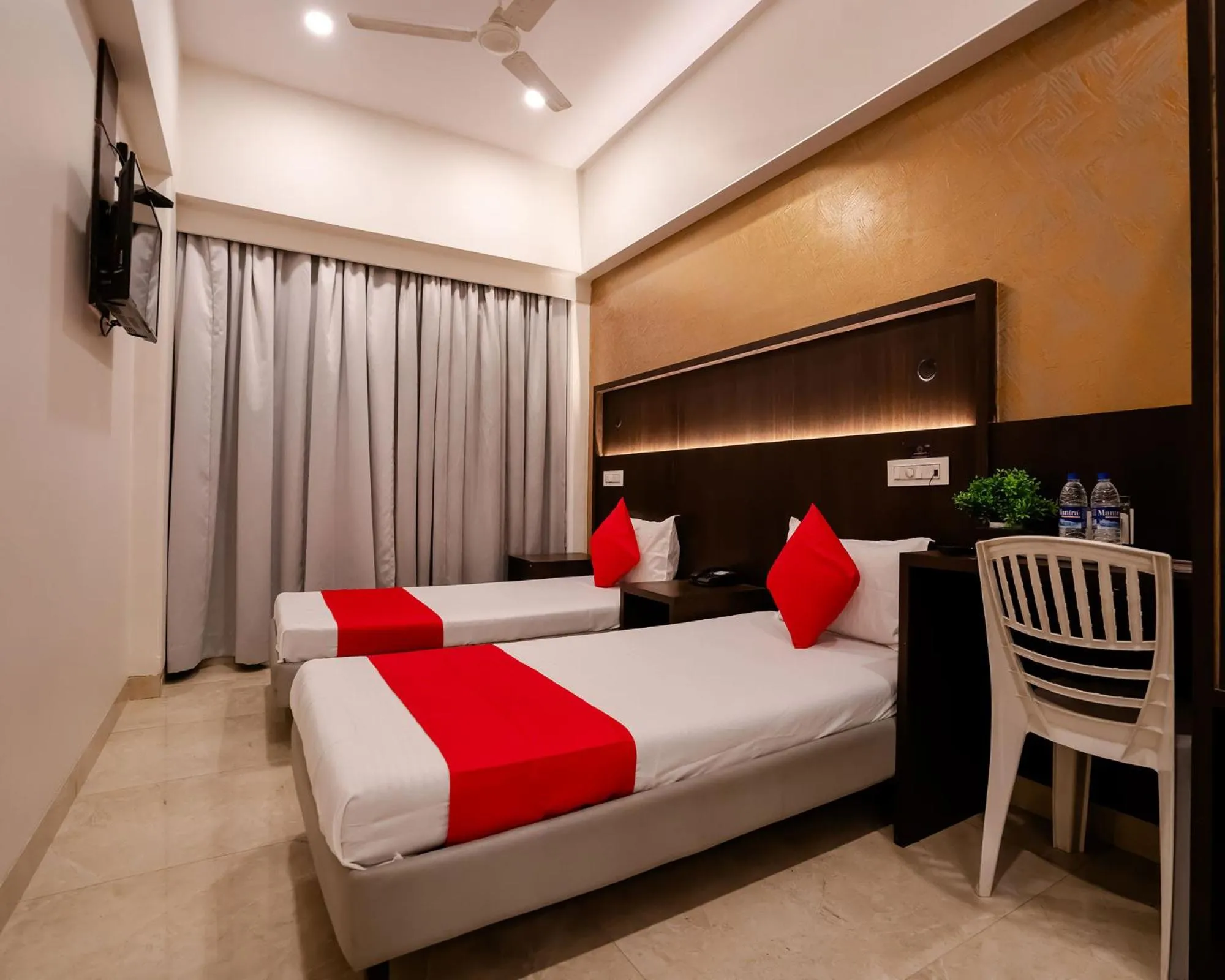 Bed in Hotel Grand Seasons- Navi Mumbai
