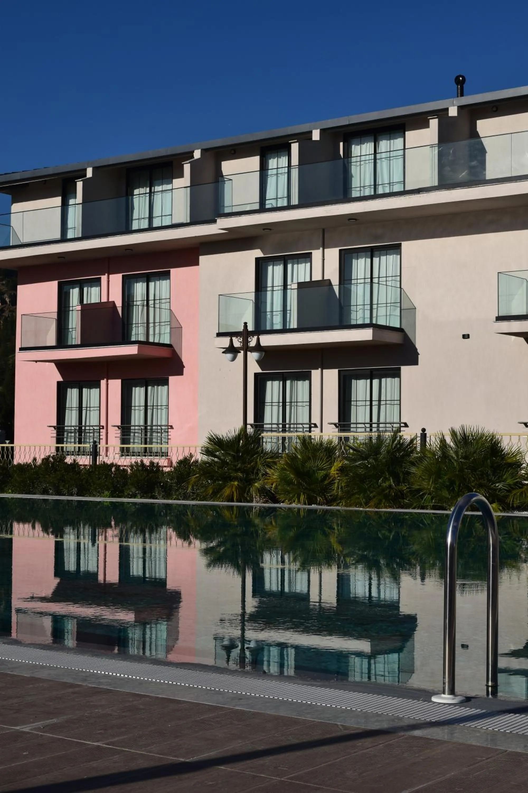 Swimming pool in Pamukkale Kaya Termal Otel