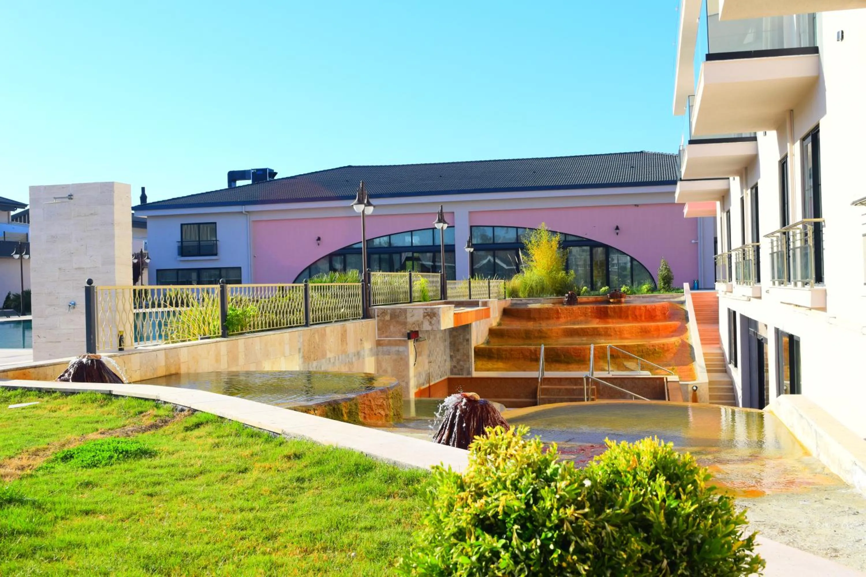 Garden in Pamukkale Kaya Termal Otel