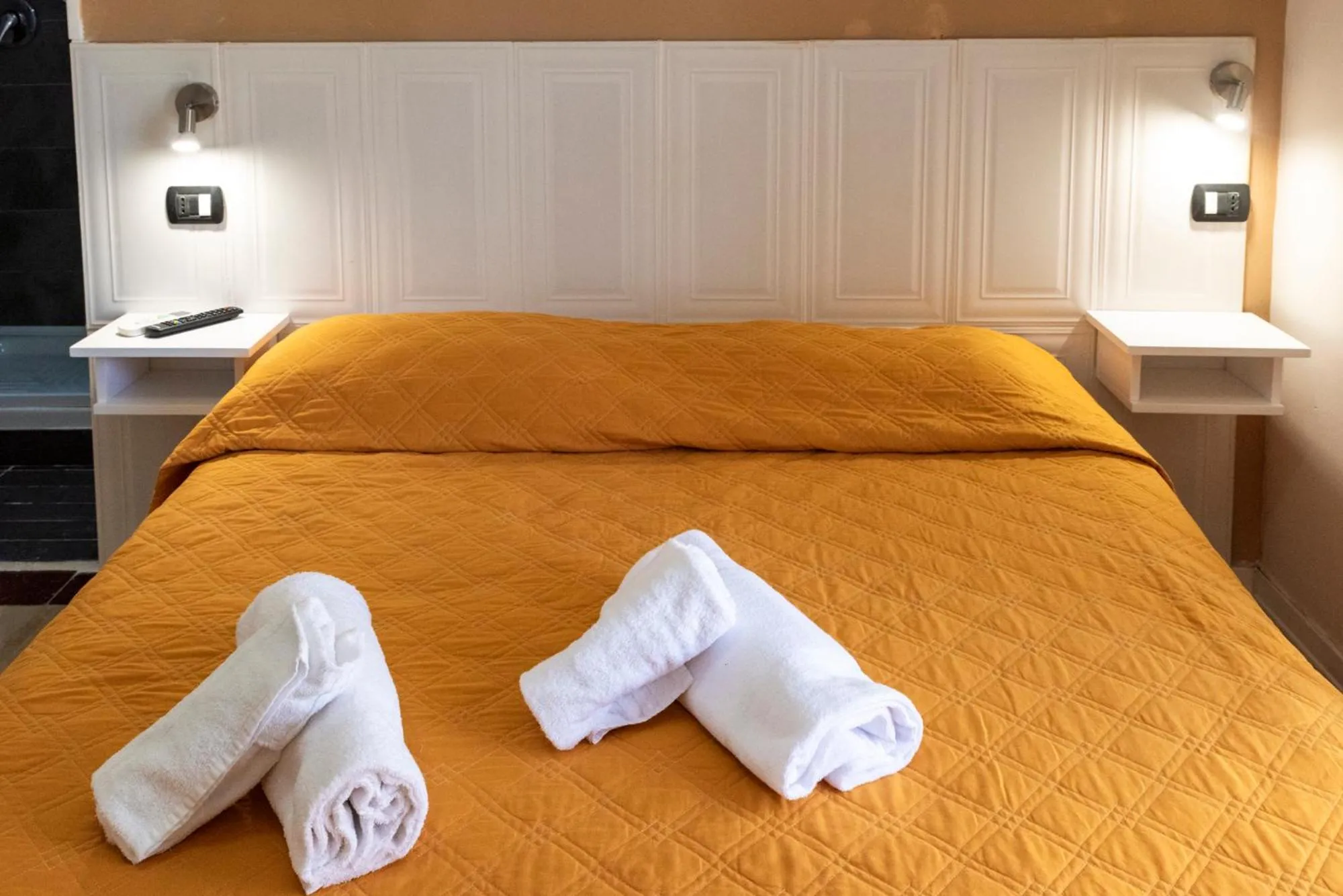 Bed in SOLARIS PAESTUM