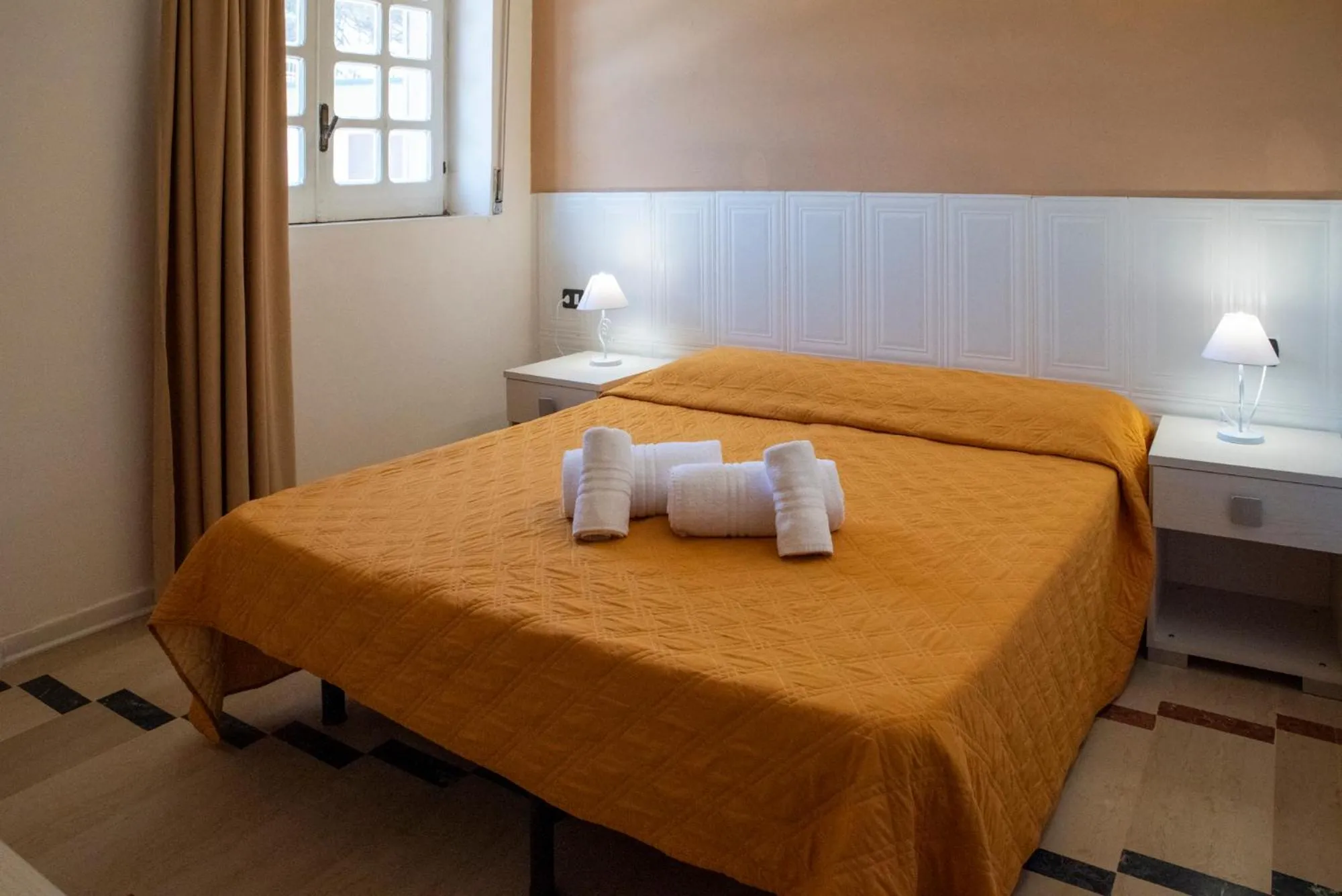 Bed in SOLARIS PAESTUM