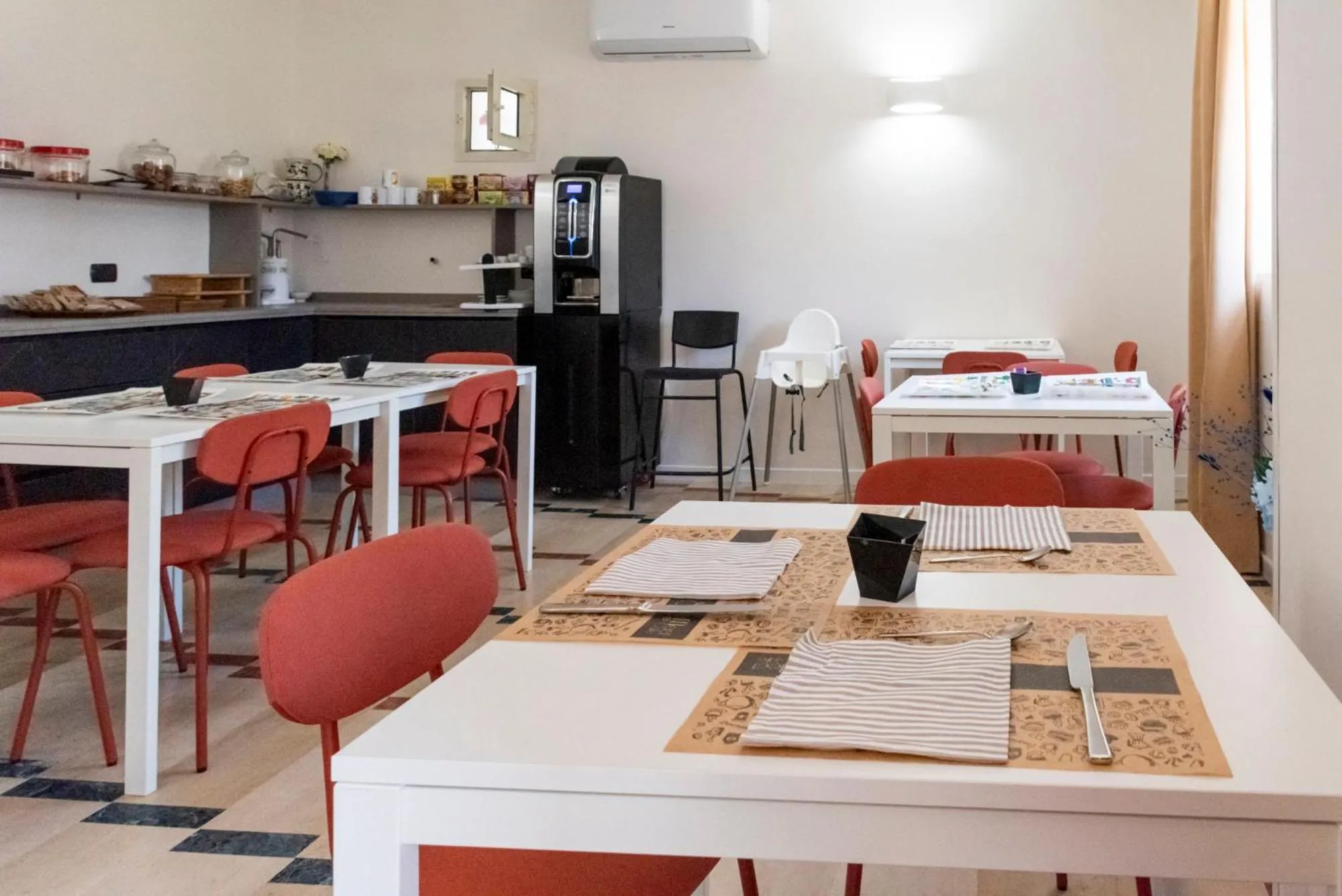 Restaurant/places to eat in SOLARIS PAESTUM