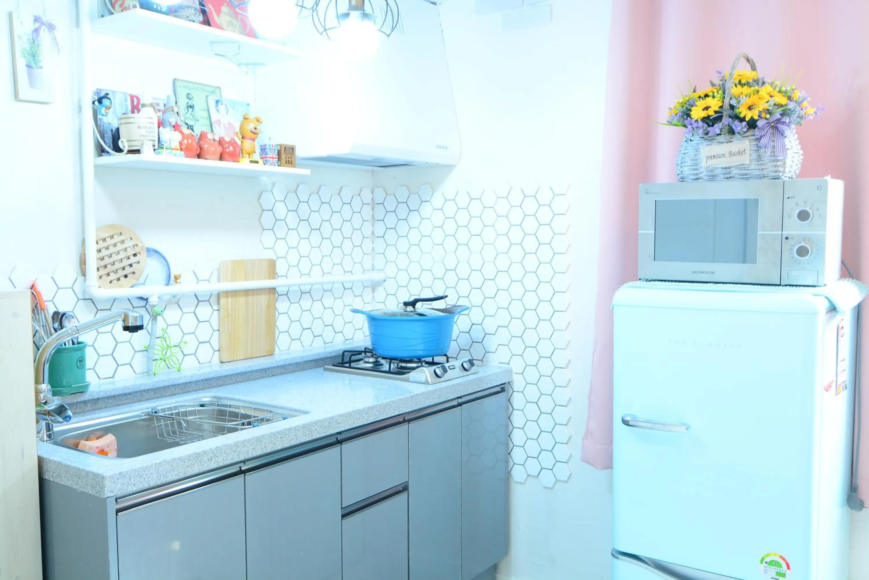 Other in Residence Unicorn