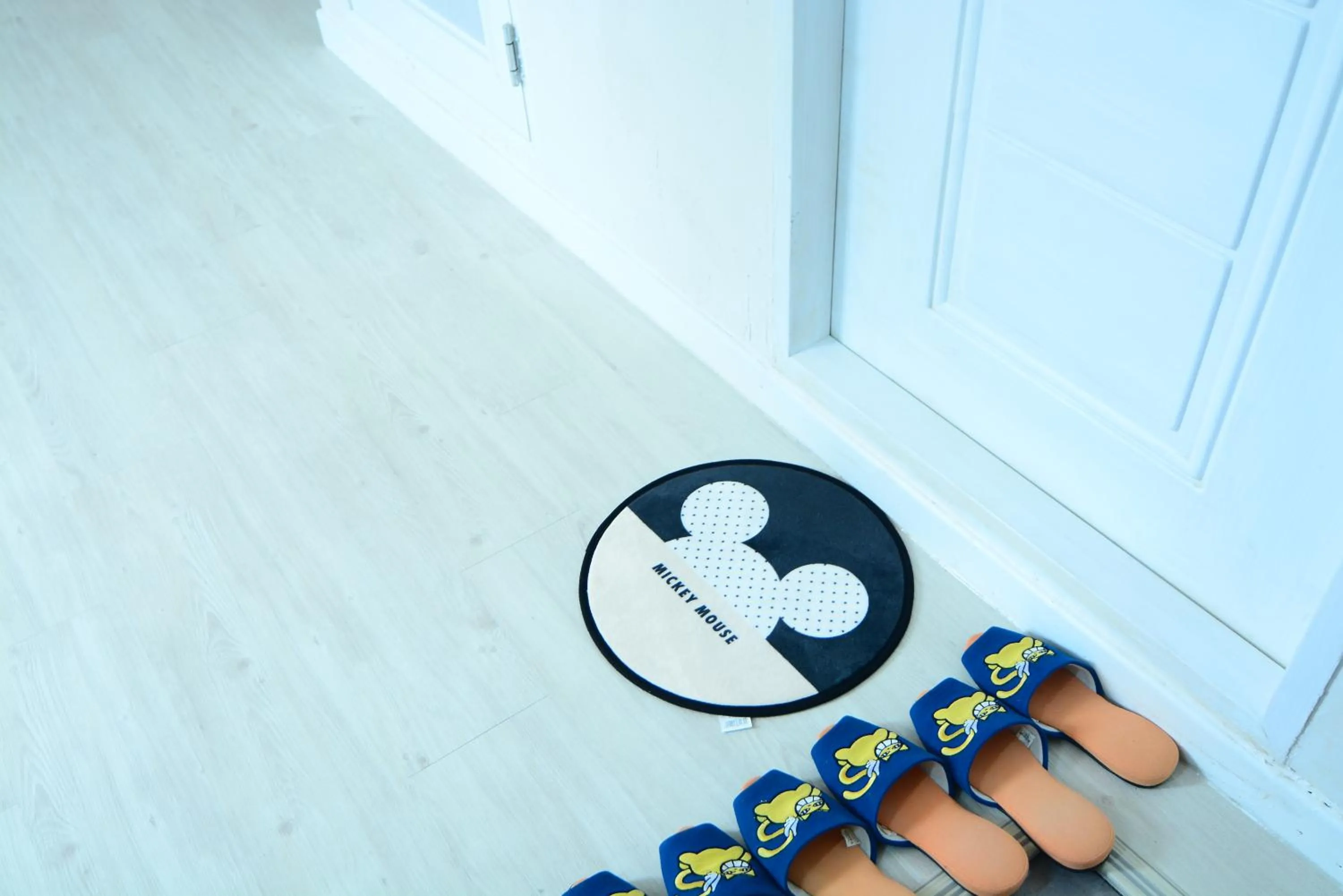 Other in Residence Unicorn