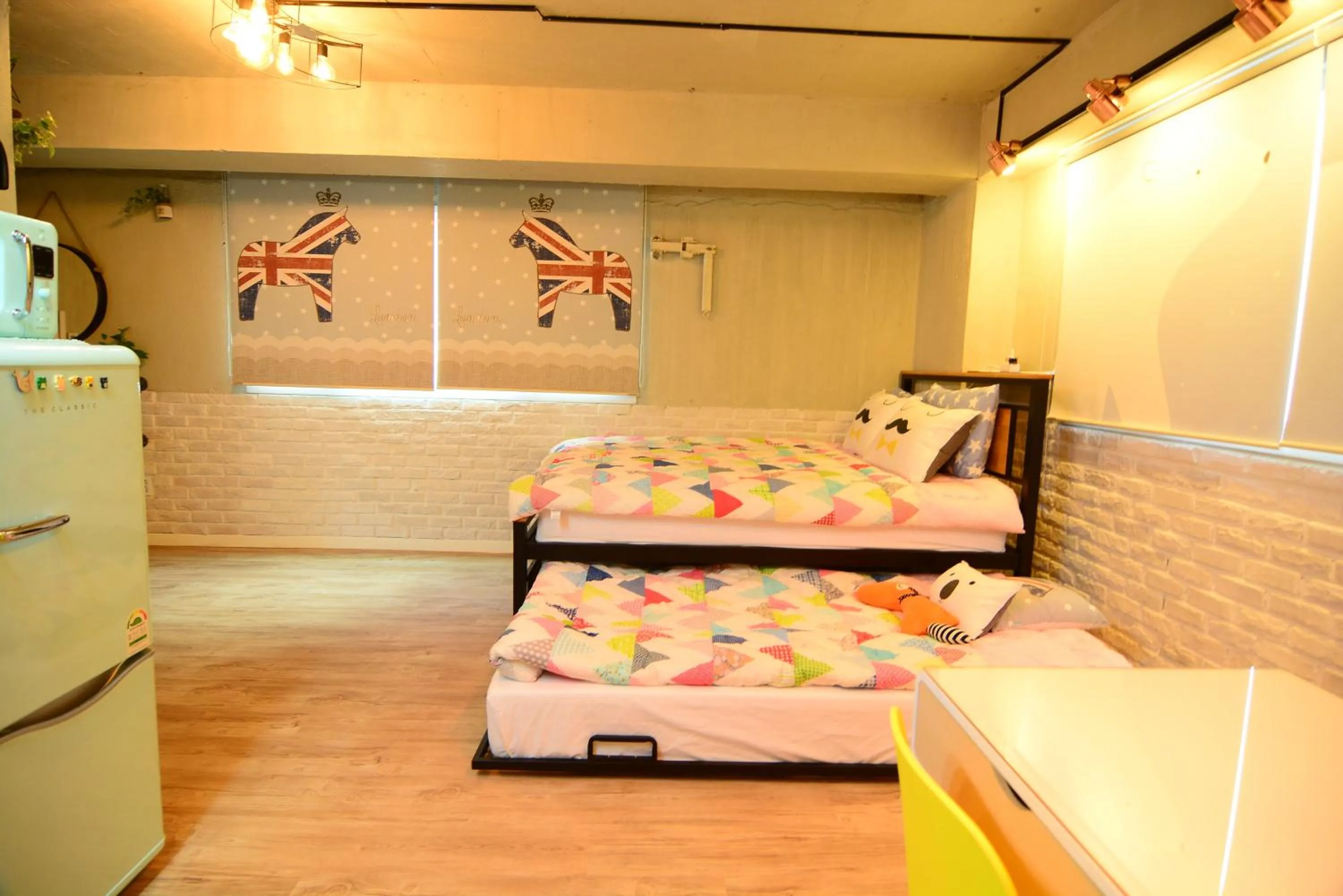 Photo of the whole room, Bed in Residence Unicorn