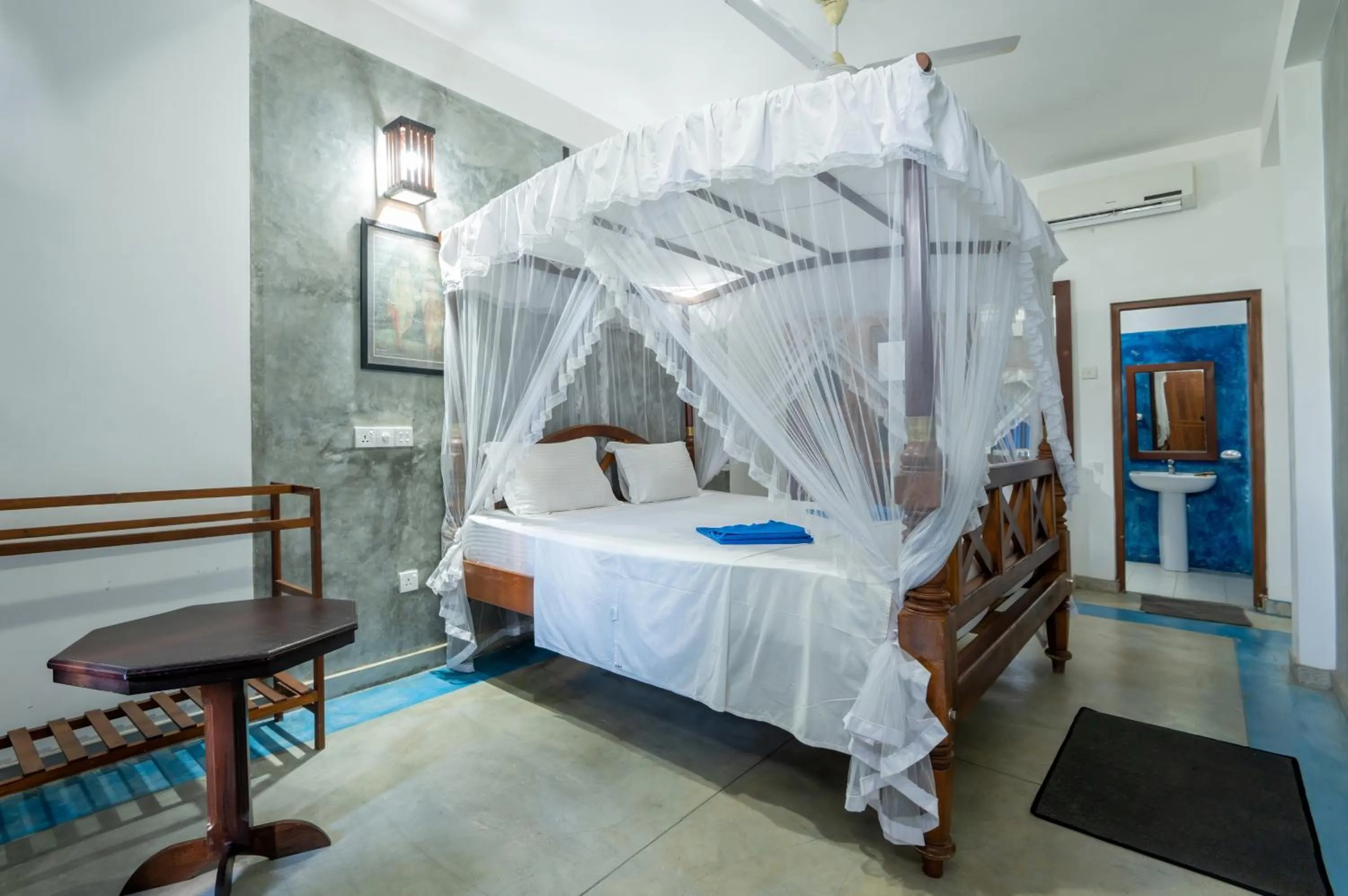 Bed in Aaradhya Mirissa By Ocean Reach Holidays