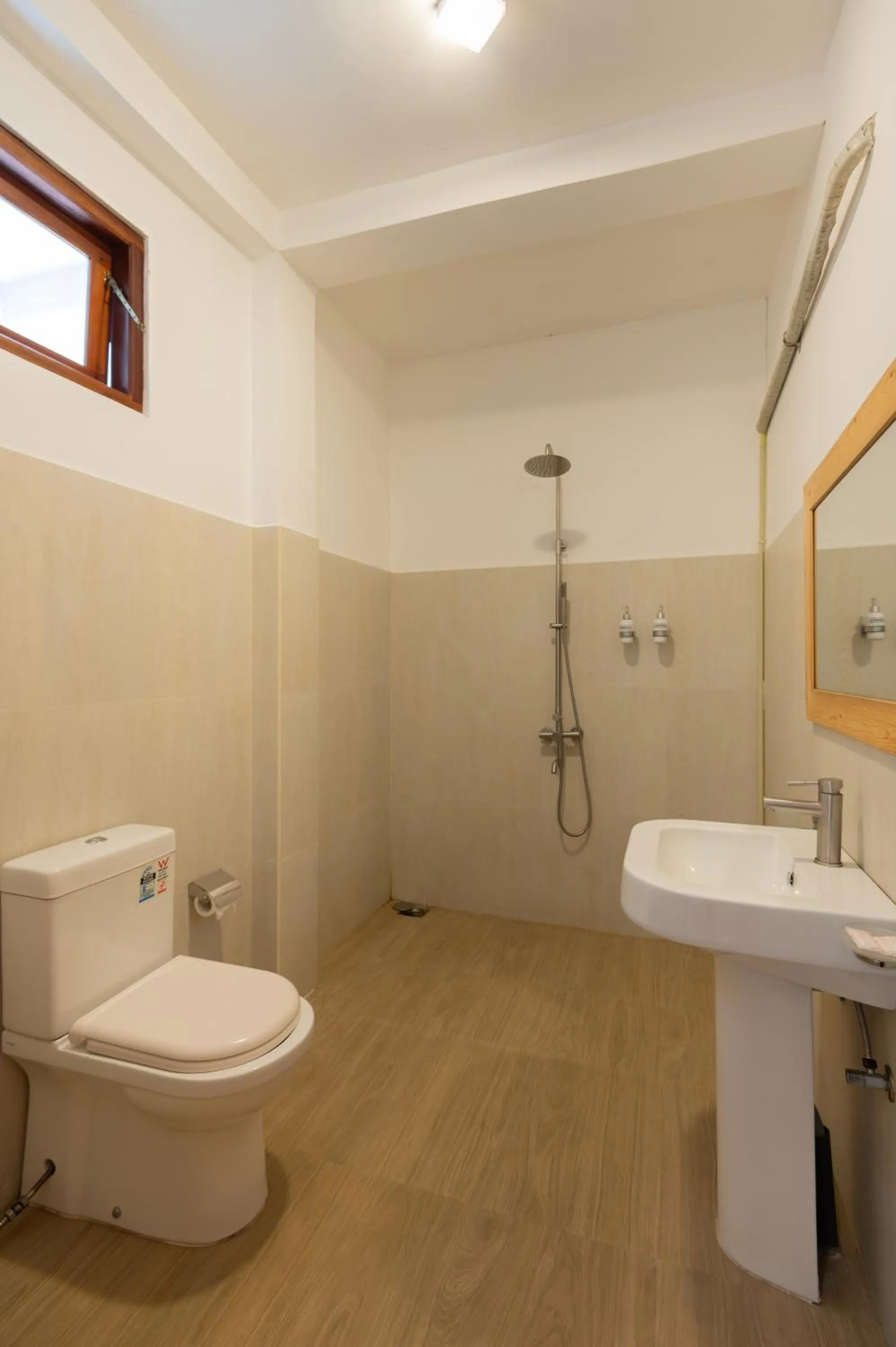 Shower in Aaradhya Mirissa By Ocean Reach Holidays