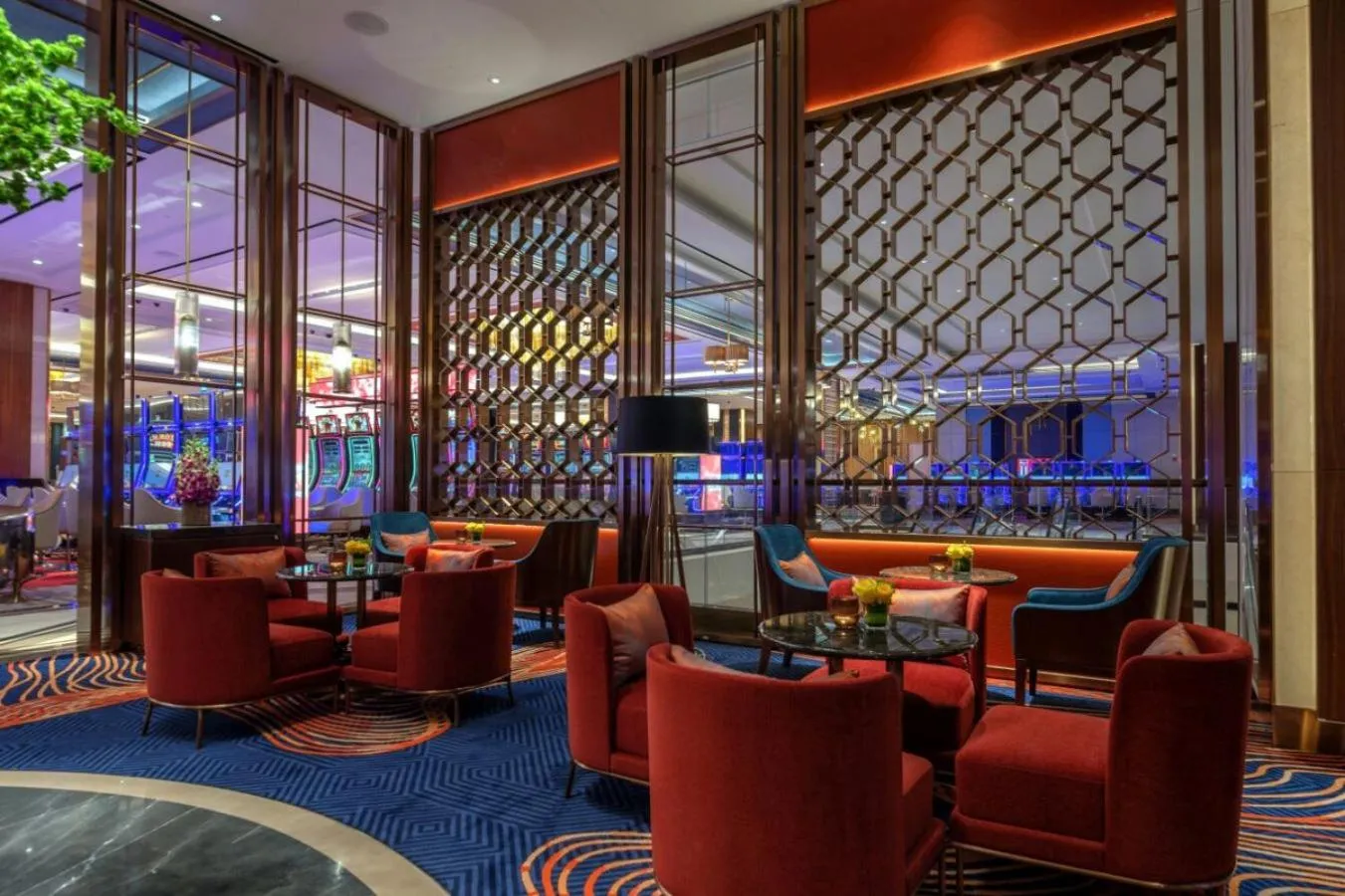 Lounge or bar in Solaire Resort North