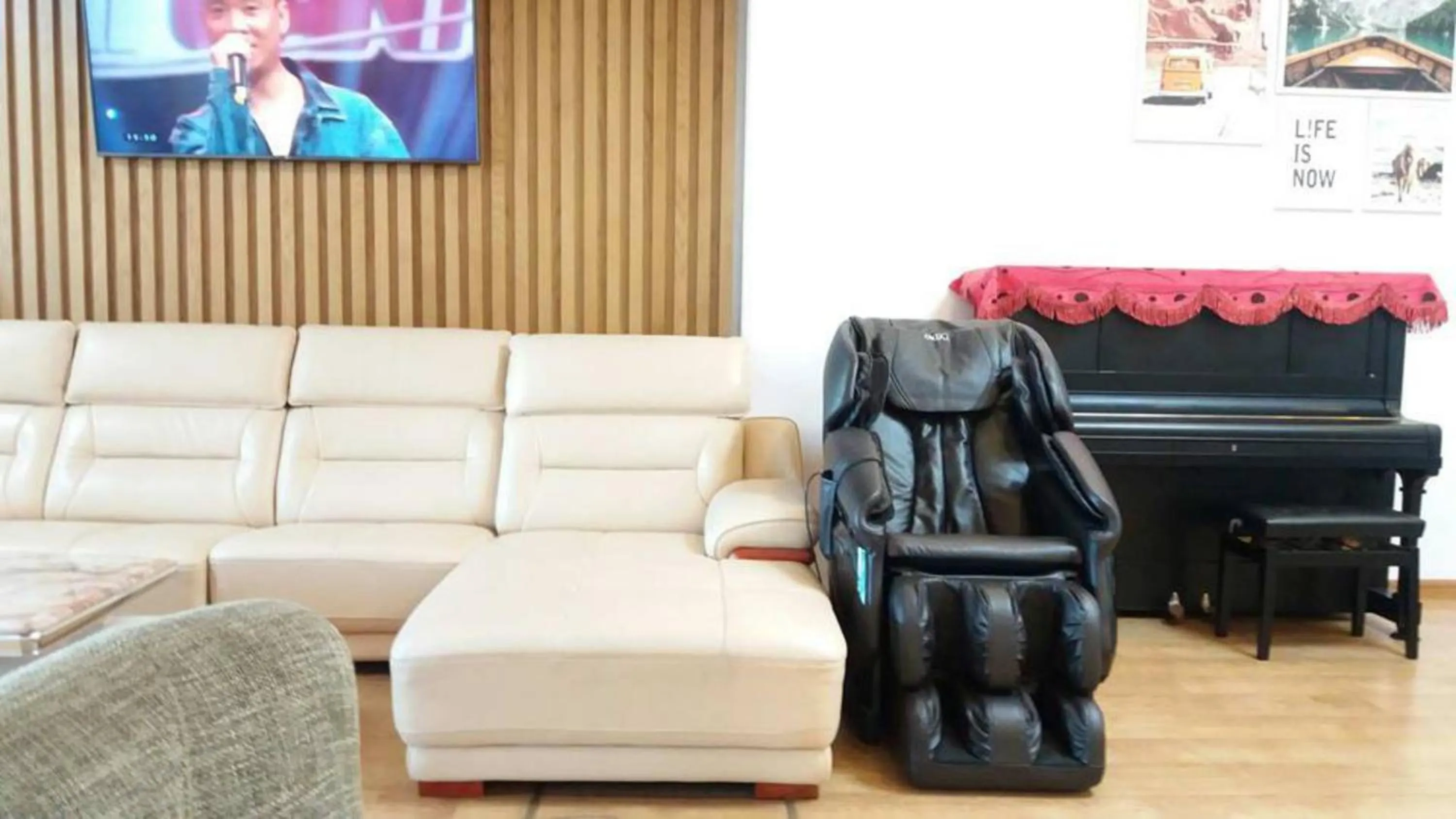 Business facilities in KaKa Hotel Han River