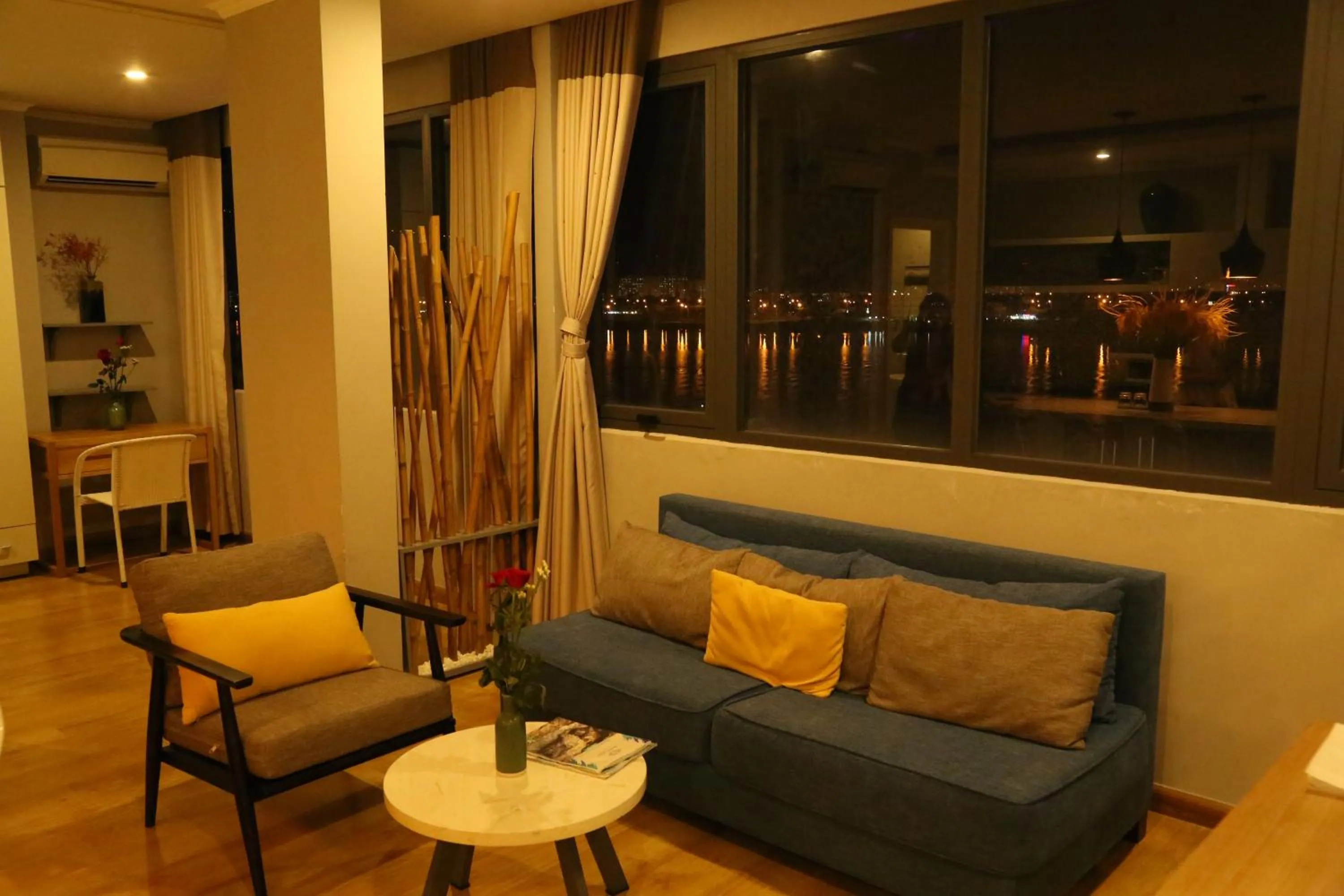 Living room in KaKa Hotel Han River