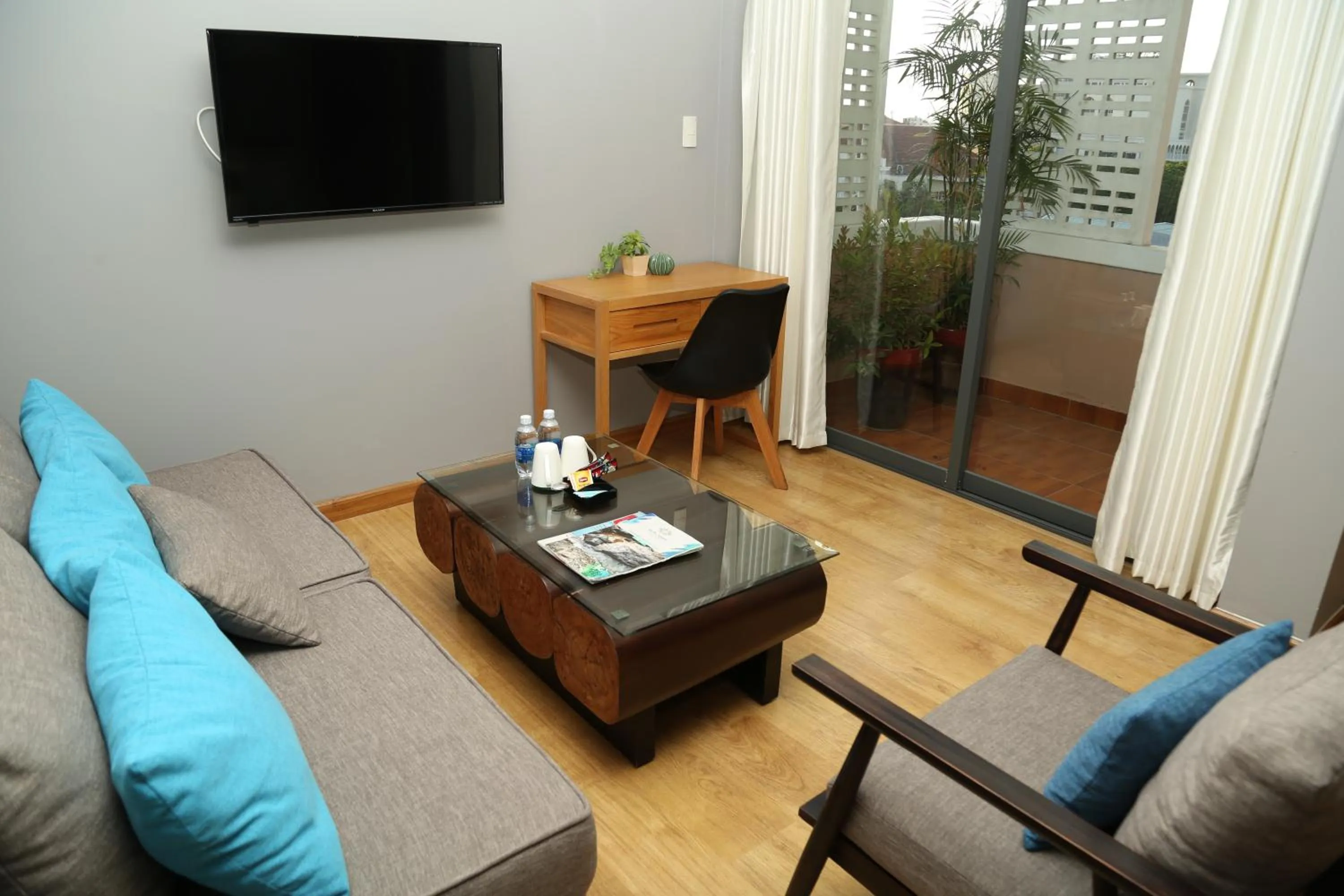 Living room in KaKa Hotel Han River