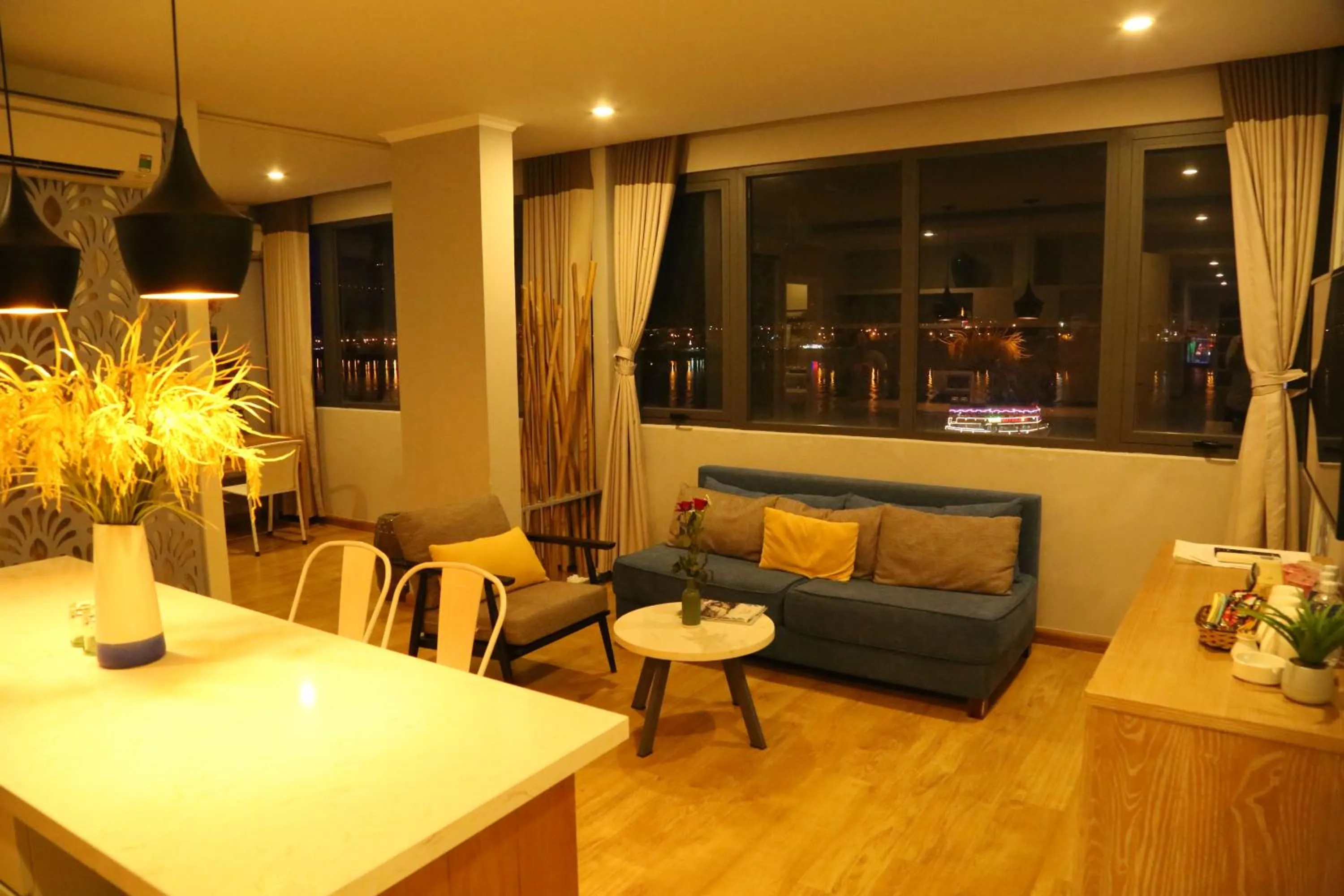 Living room in KaKa Hotel Han River