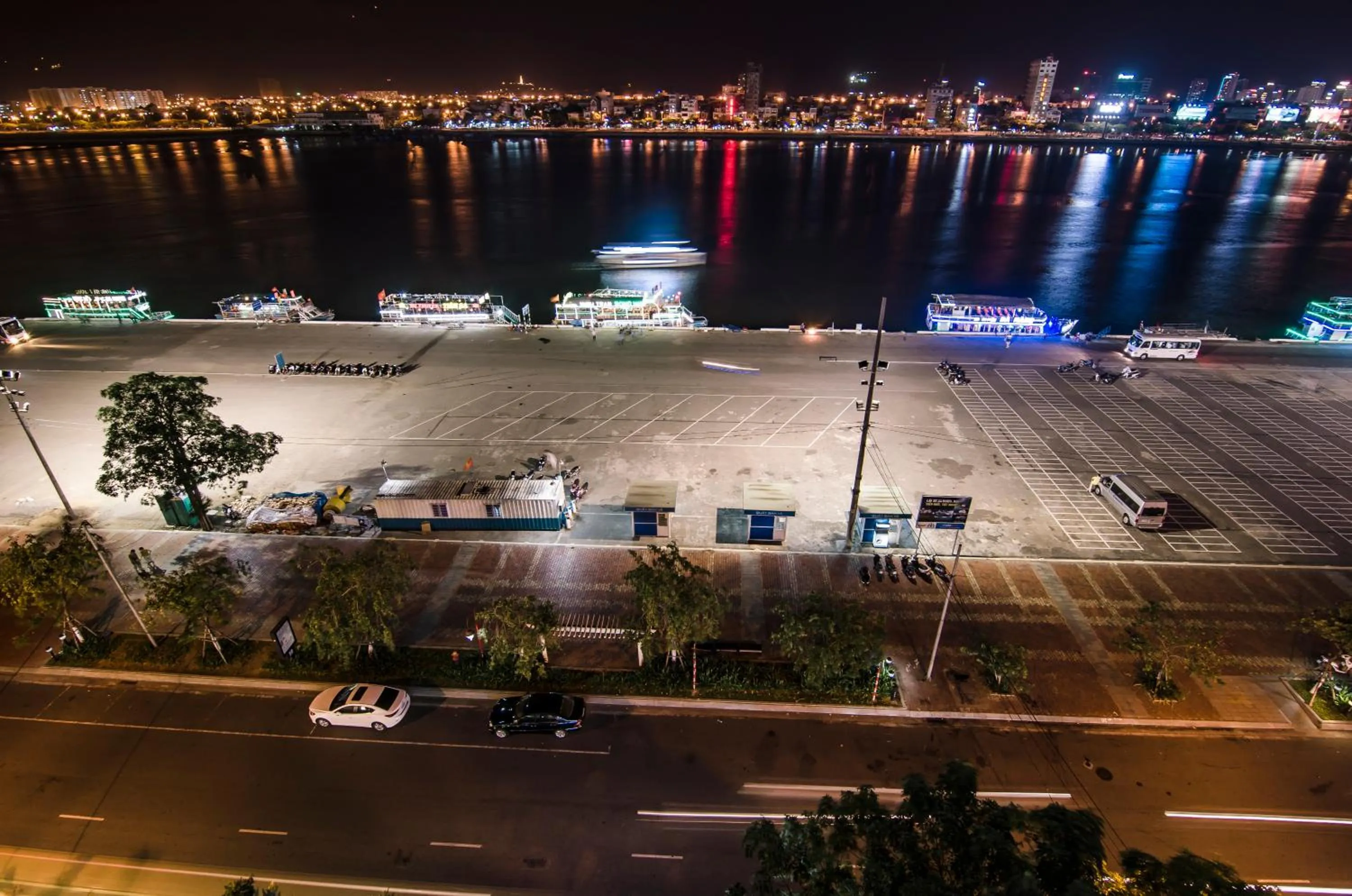Facade/entrance in KaKa Hotel Han River
