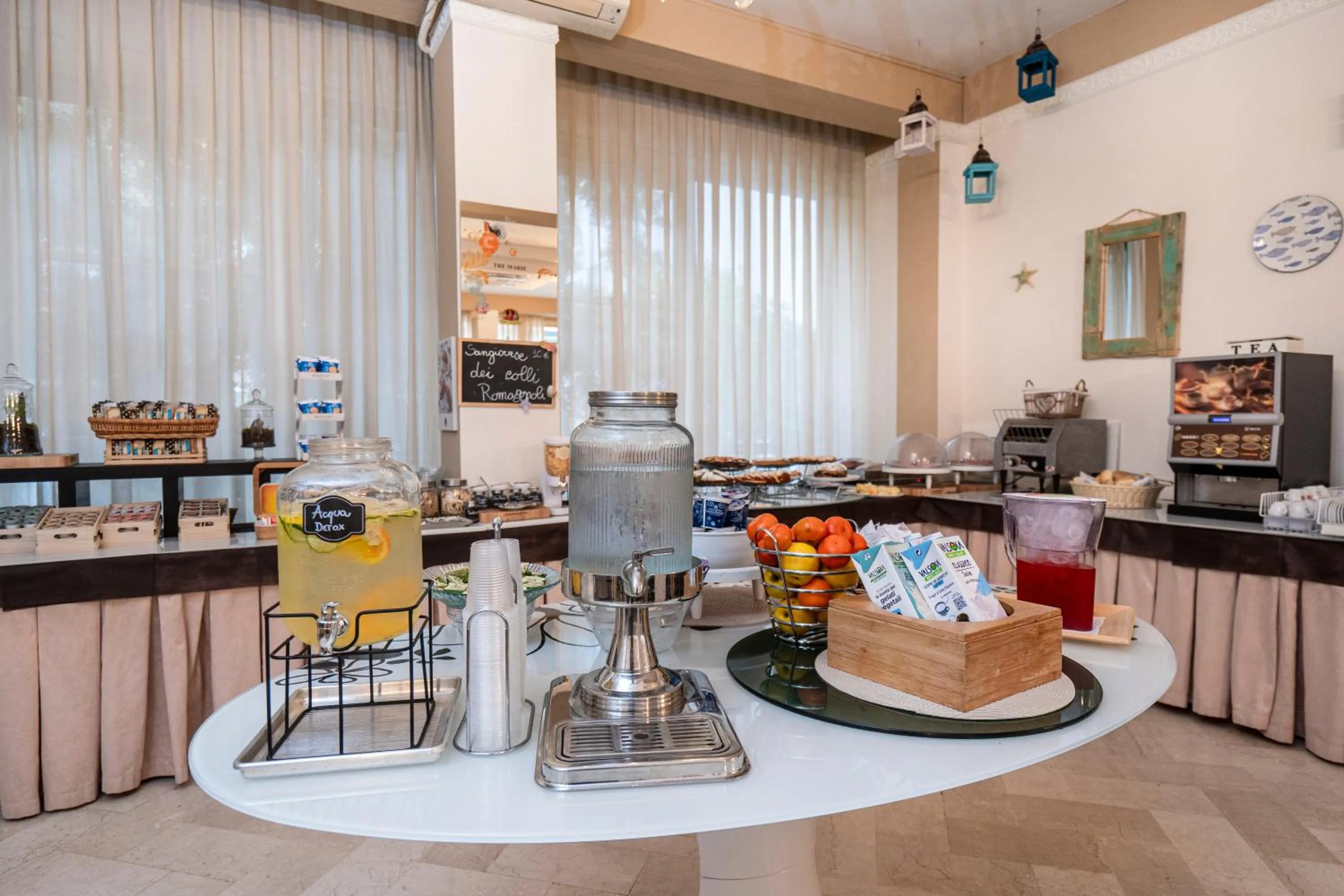 Breakfast in Hotel Mia