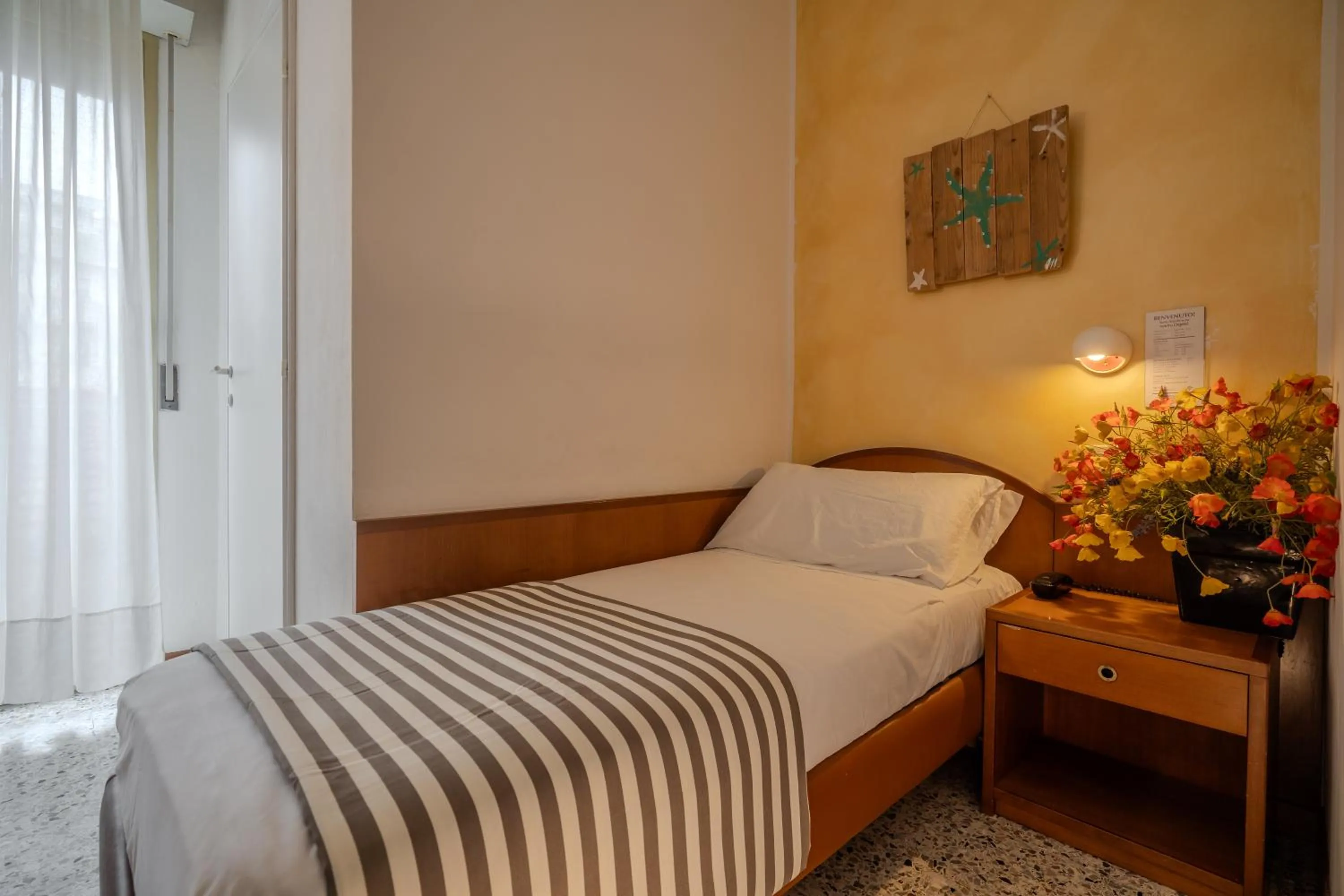 Bedroom, Bed in Hotel Mia