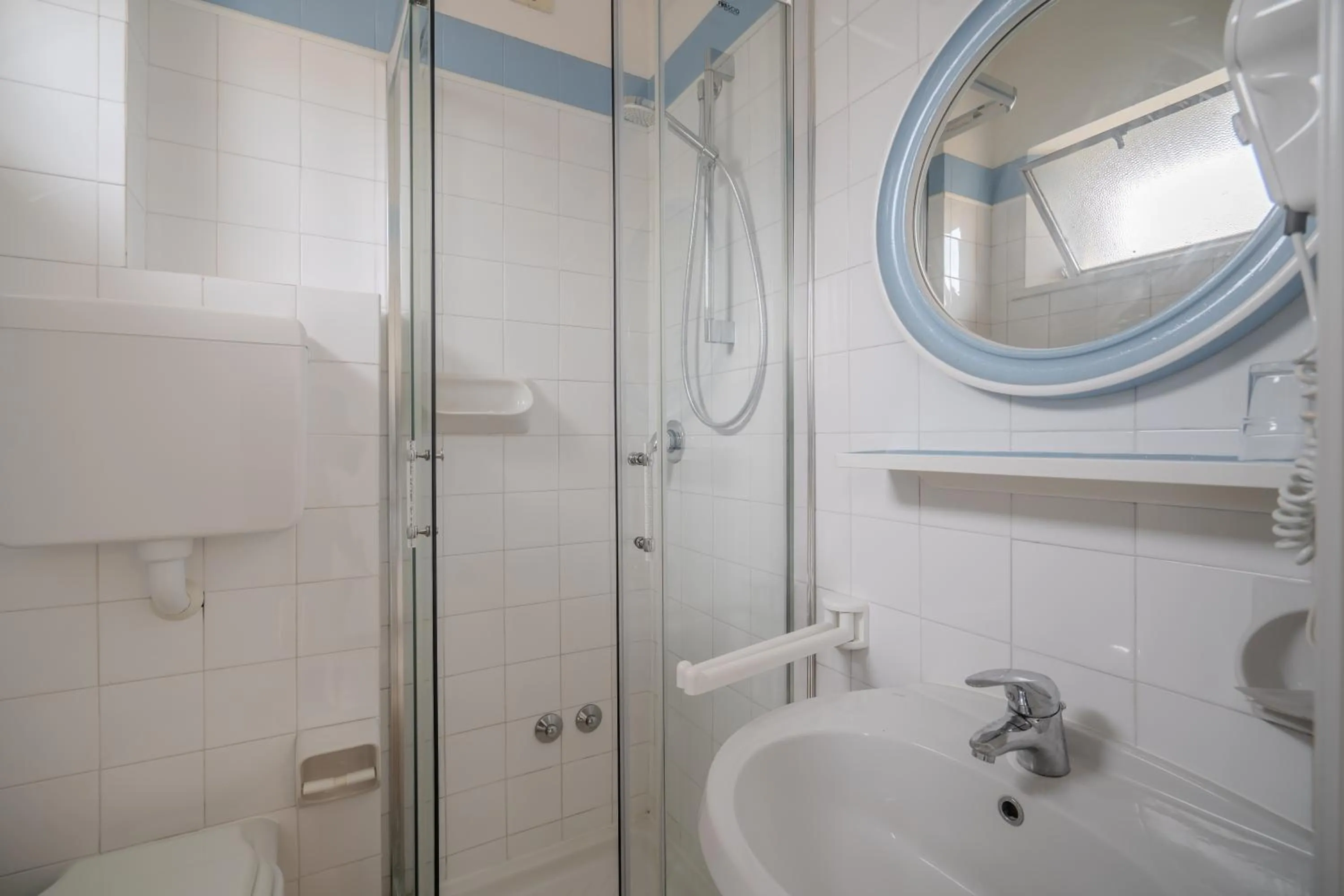 Bathroom in Hotel Mia