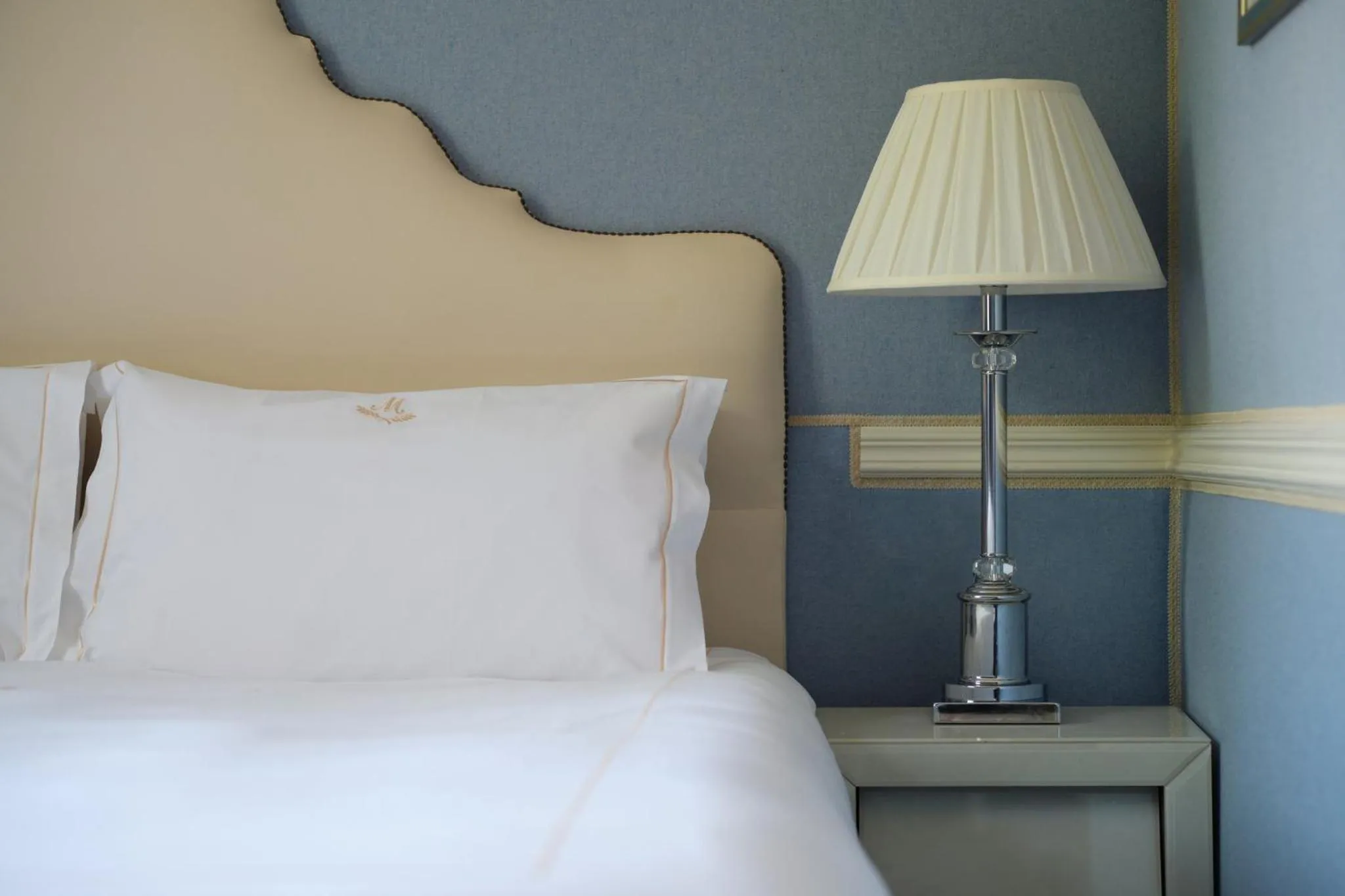 Bedroom, Bed in The Montague On The Gardens