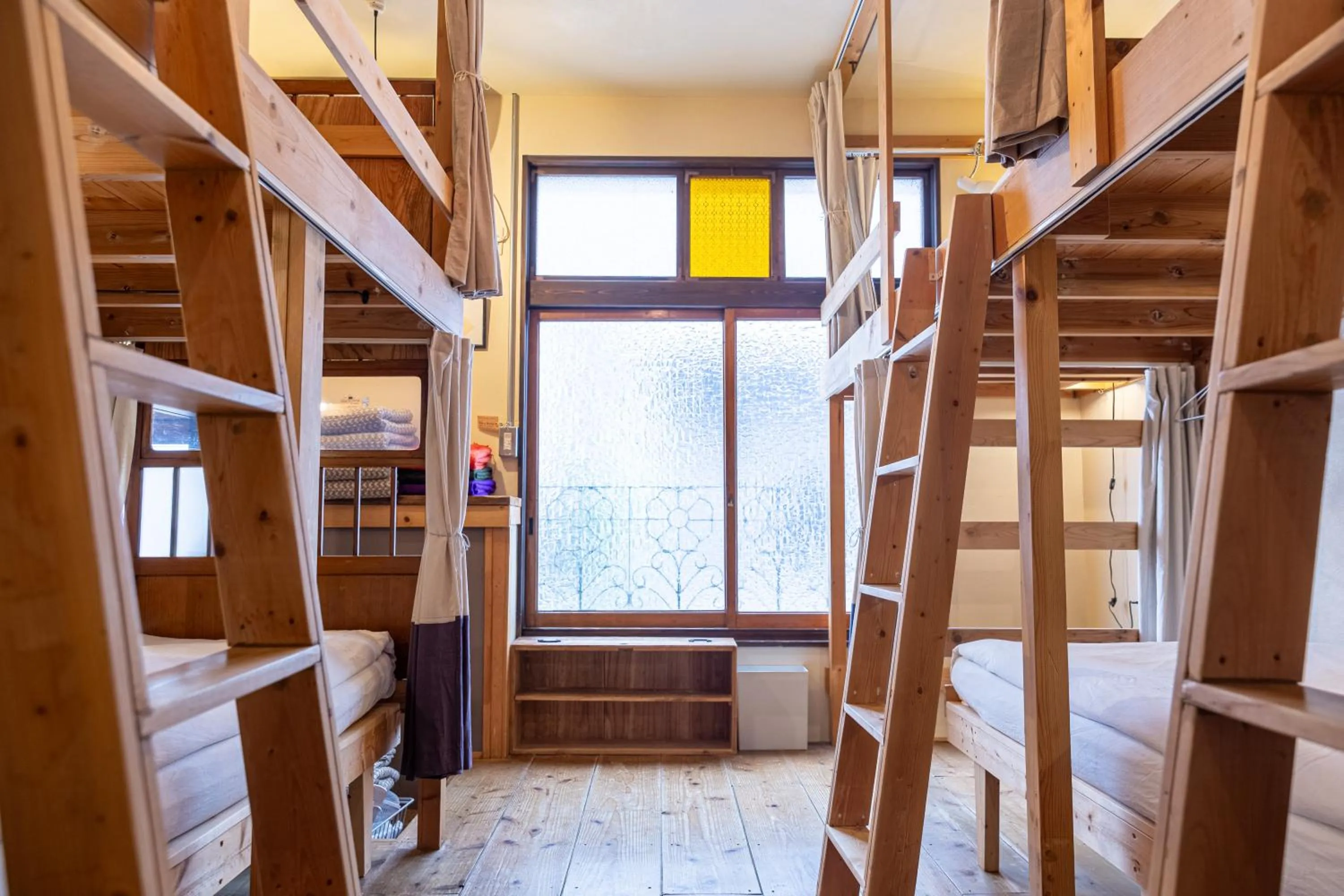 bunk bed in Tokyo Hikari Guesthouse