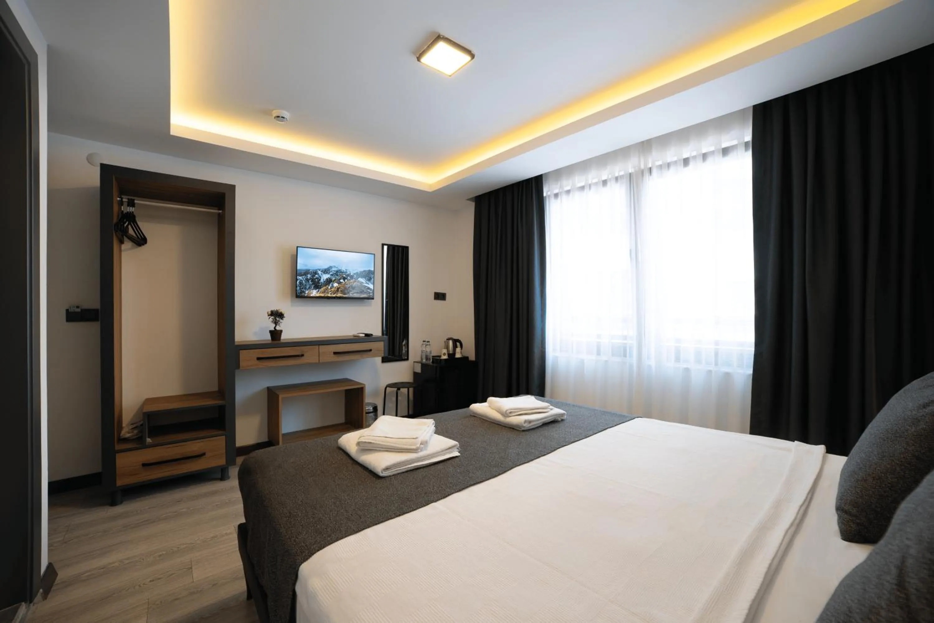 View (from property/room), Bed in Kriti Hotel Antalya