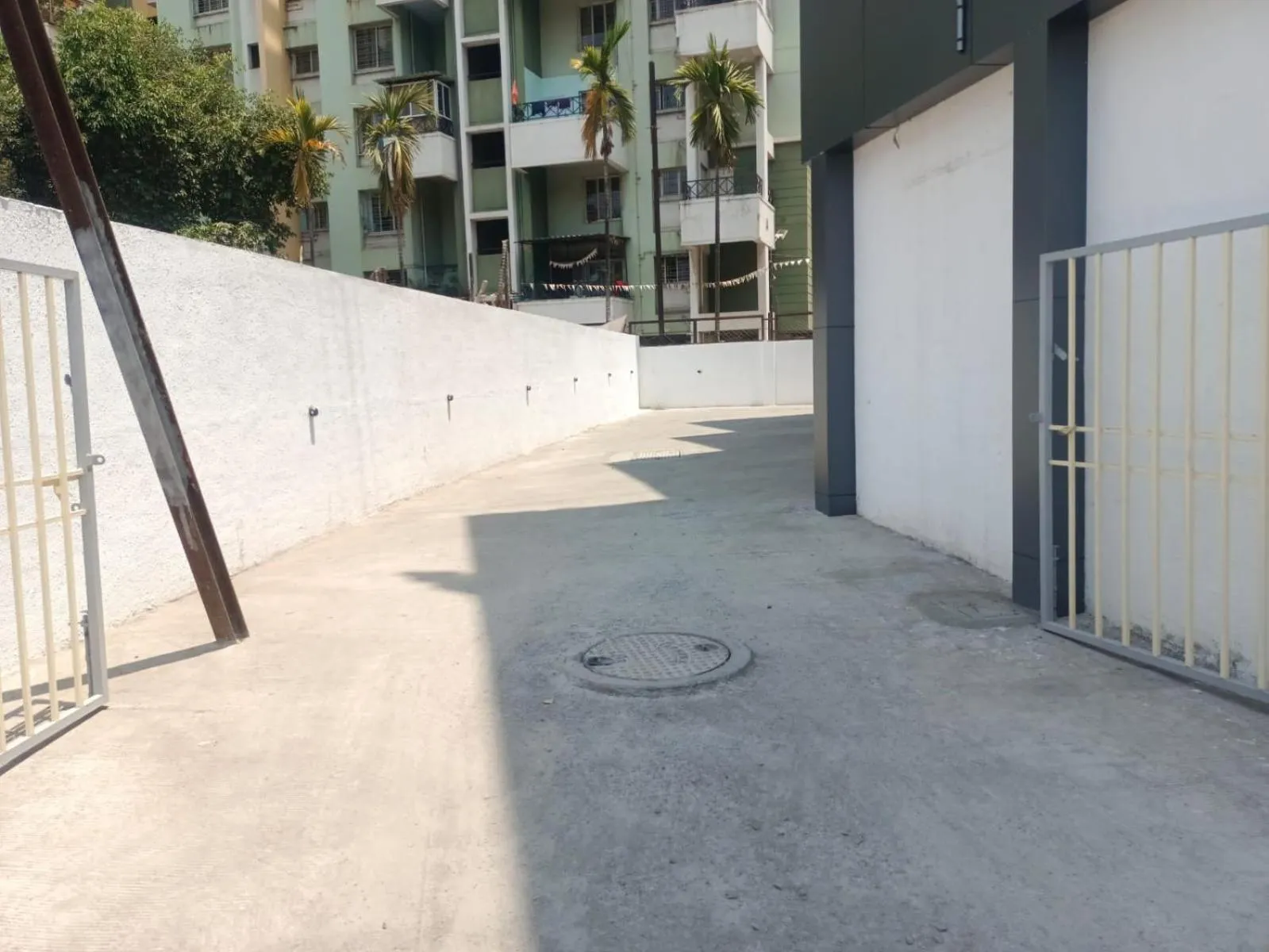 Parking in Hotel India Gate Narhe, Pune