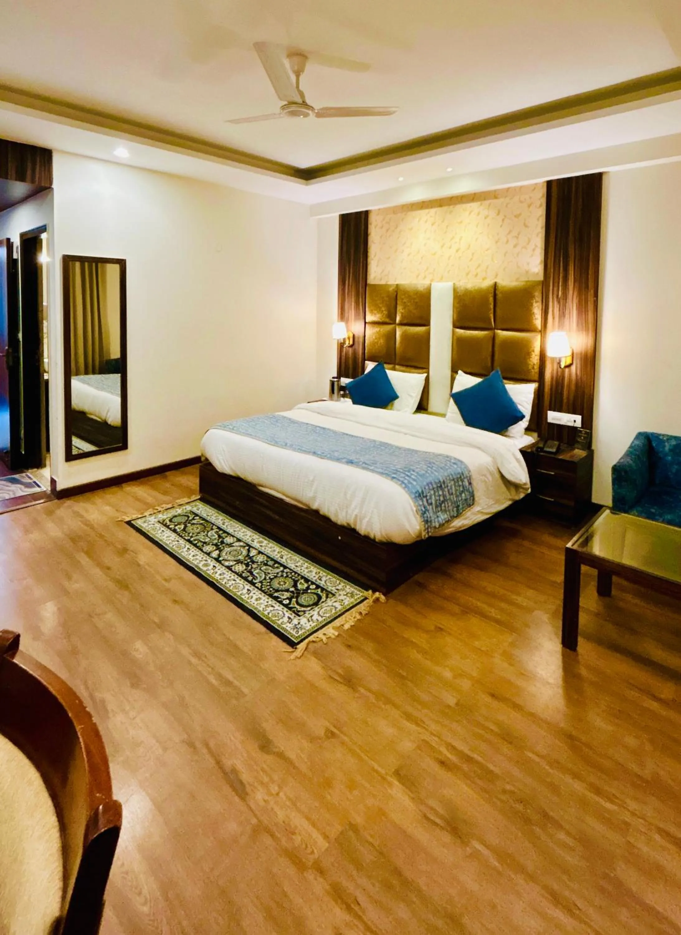 Bed in Simsa Heights Manali