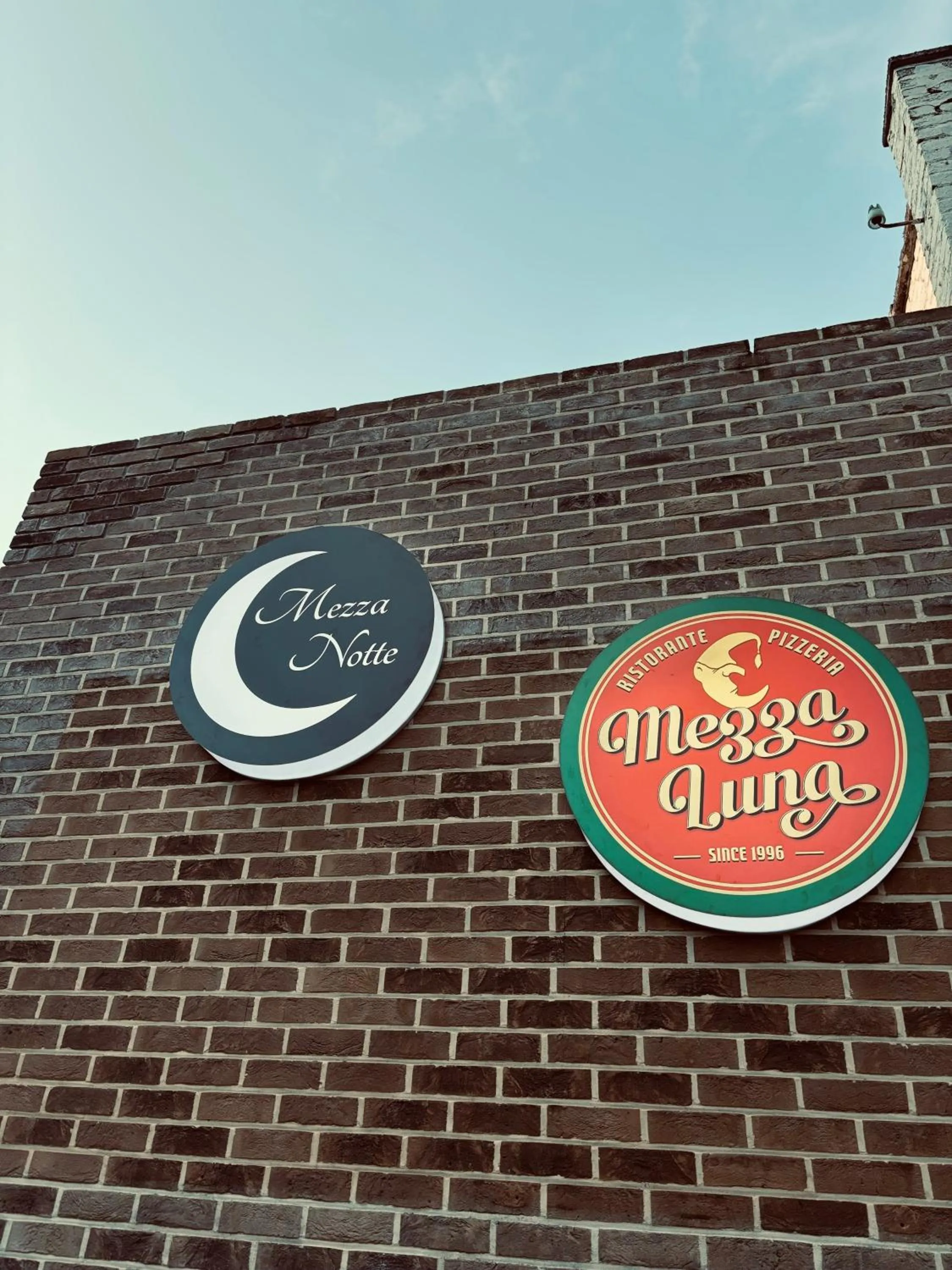 Property building in Hotel Mezza Notte