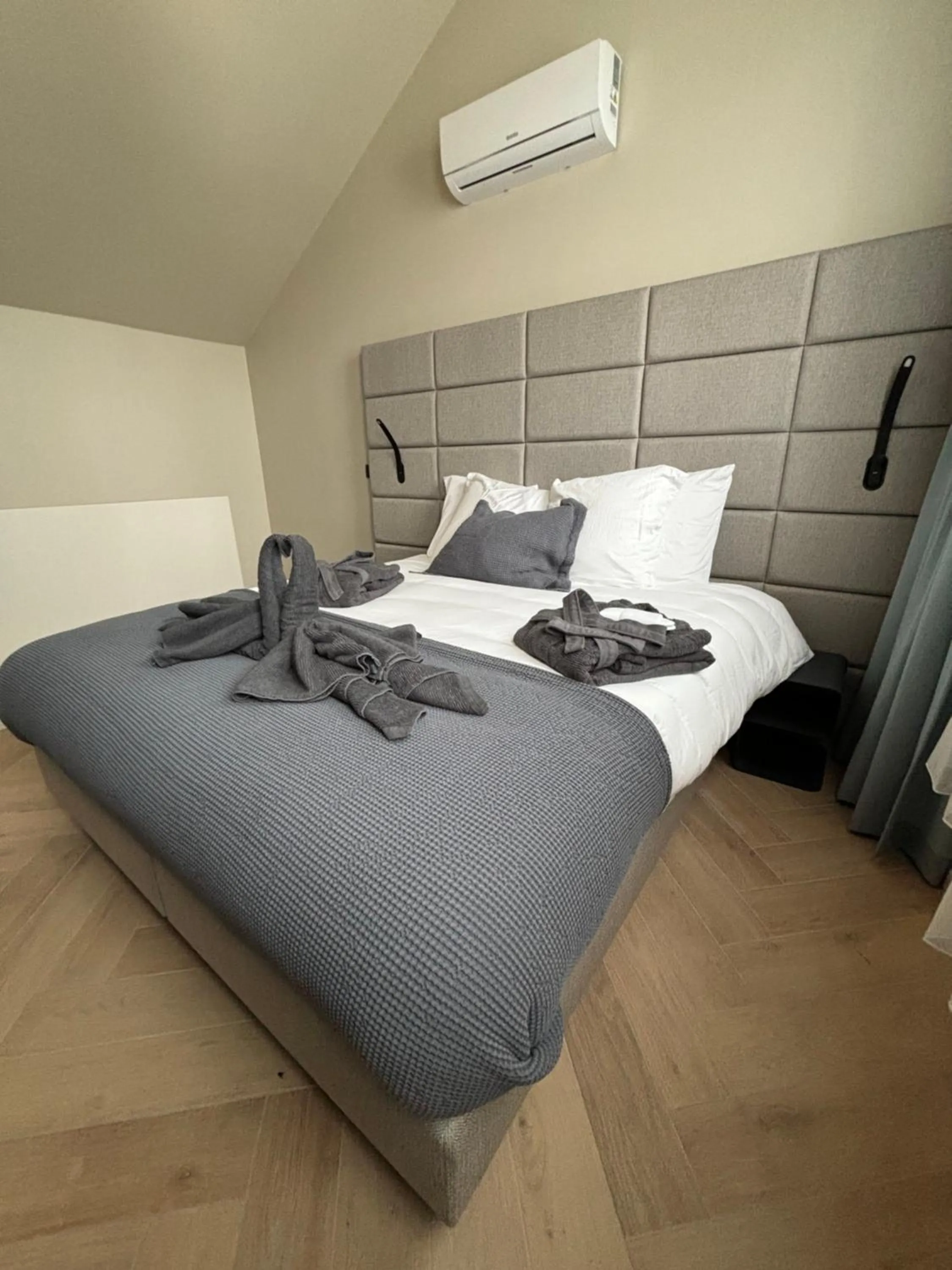 Bed in Hotel Mezza Notte