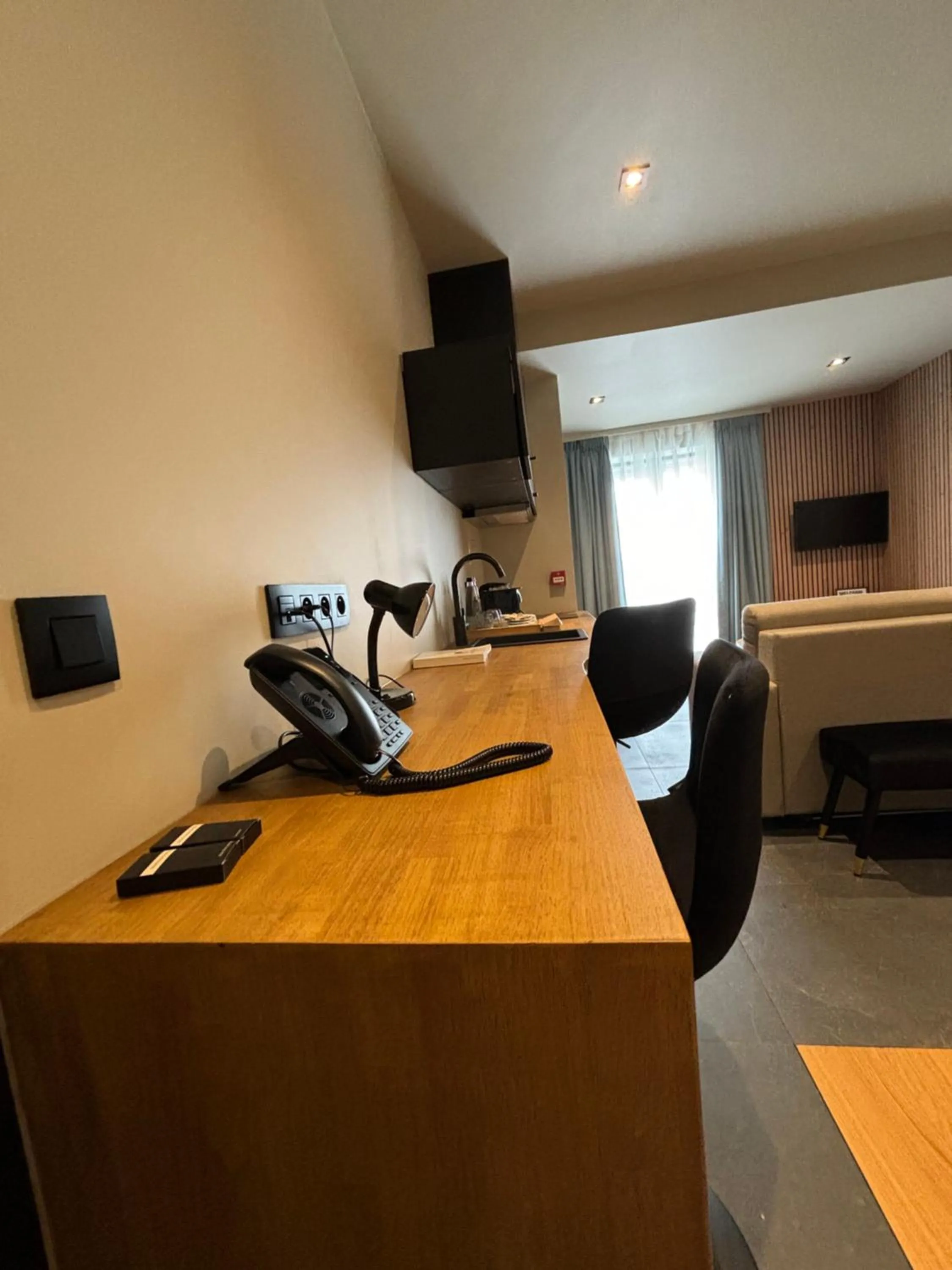 Kitchen or kitchenette in Hotel Mezza Notte