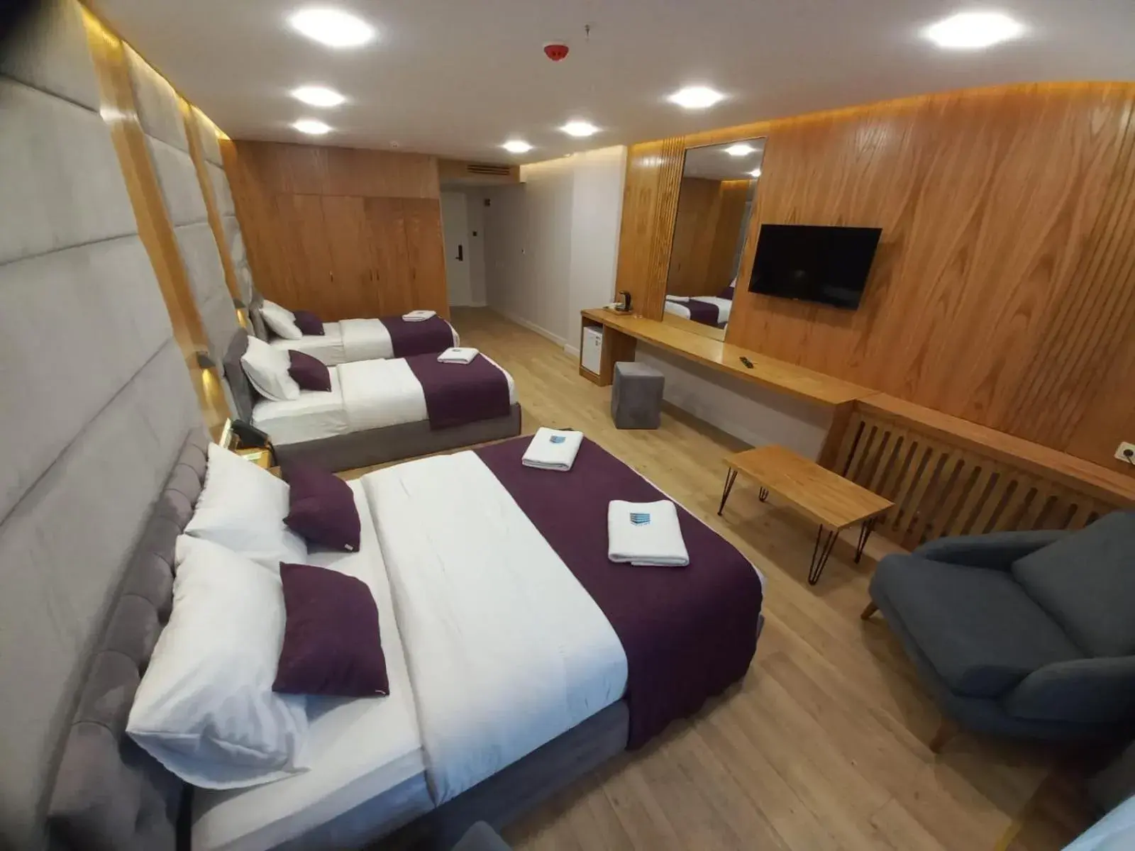 Family Room with Balcony in Hotel Black Sea Family Room with Balcony in Hotel Black Sea