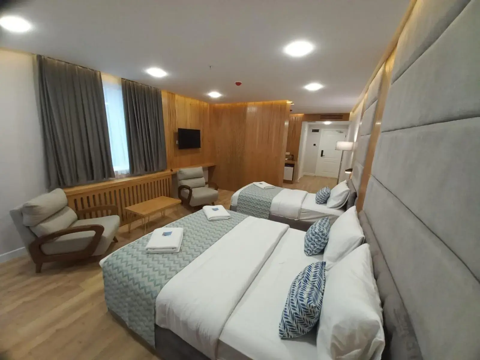 Superior King Room - single occupancy in Hotel Black Sea Superior King Room - single occupancy in Hotel Black Sea