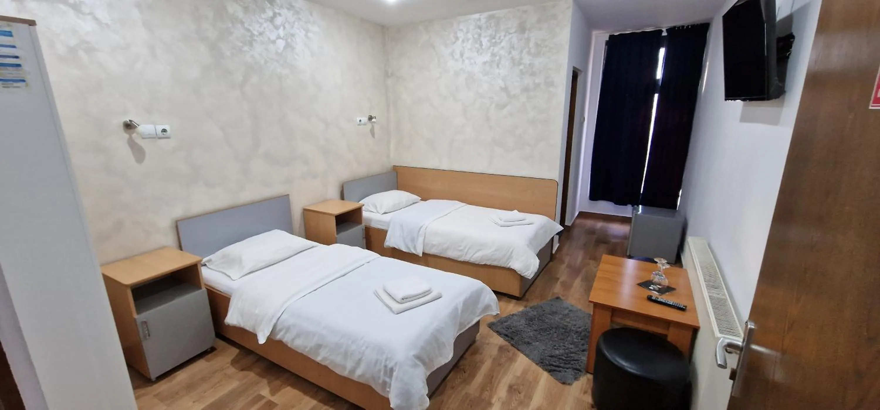 Bed in Pensiunea Old Sheriff