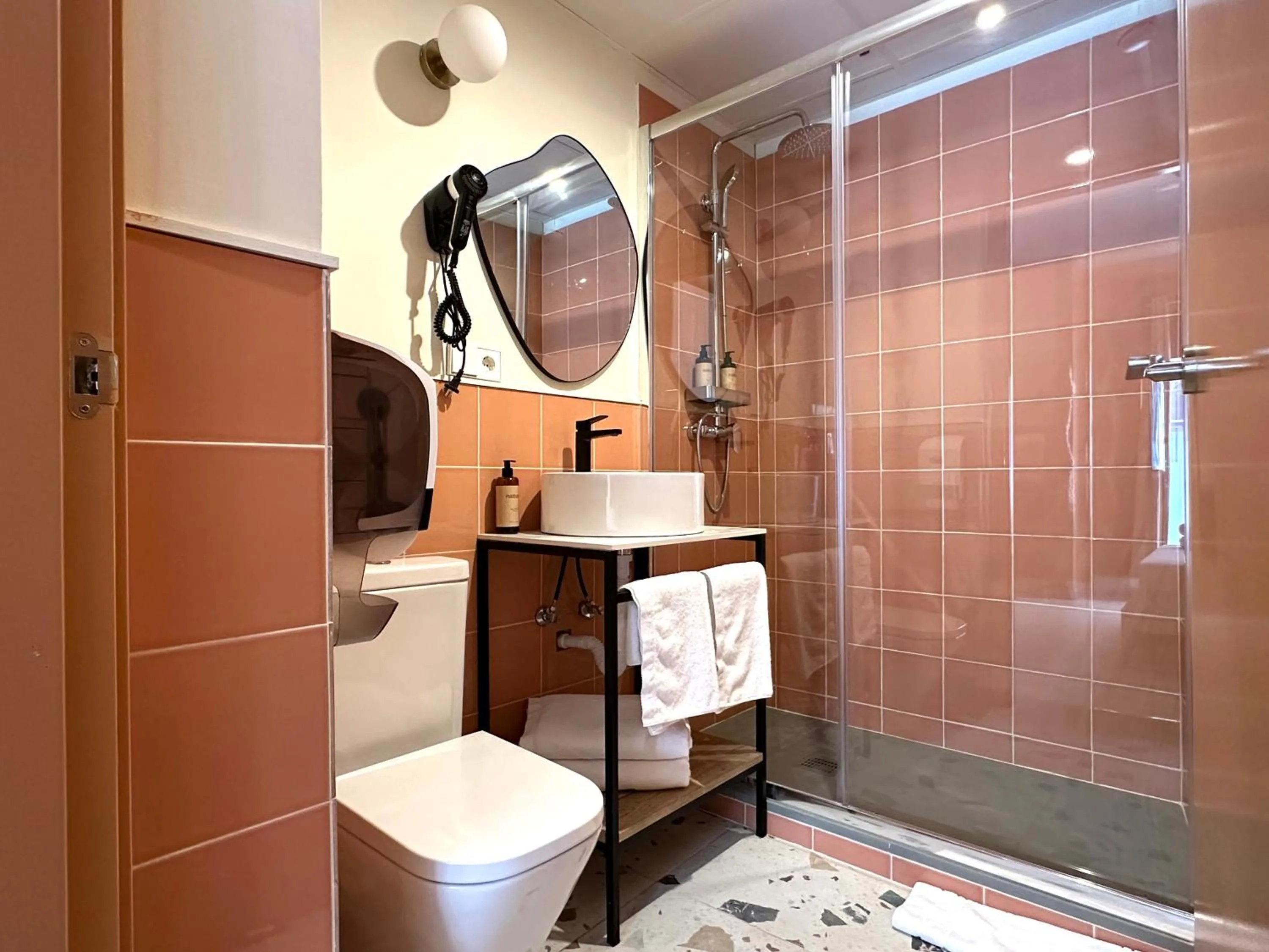 Bathroom in The Loft House Madrid