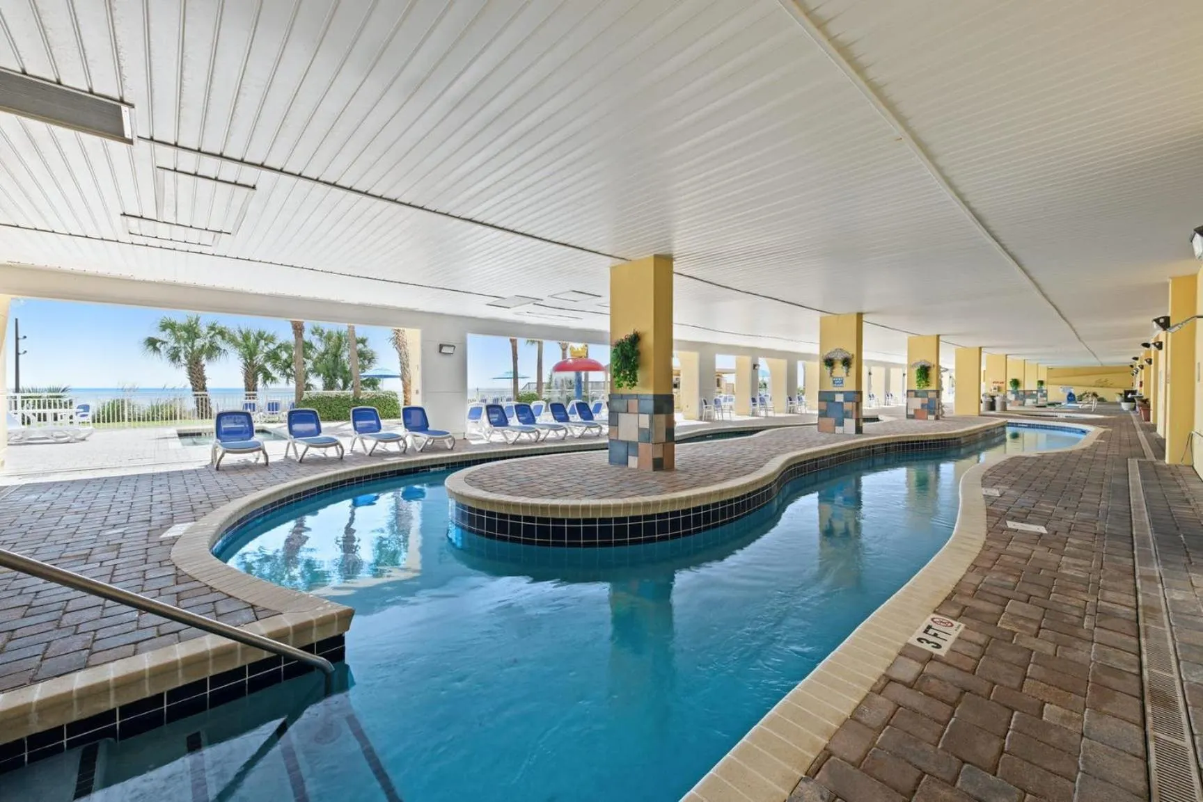 Swimming pool in Camelot By The Sea - Blue Palmetto Vacation Rentals