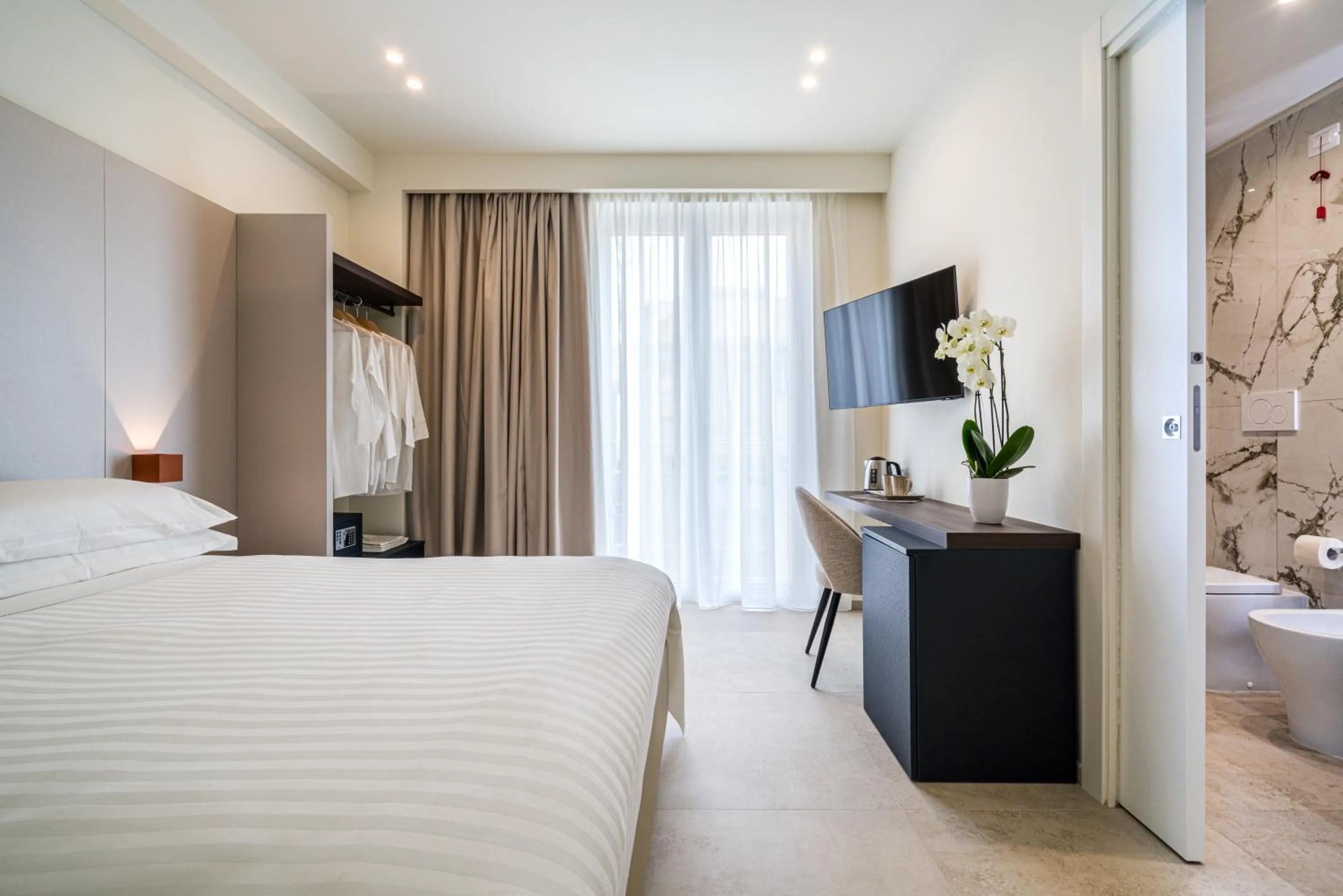 Photo of the whole room, Bed in I Due Mori - Luxury Rooms