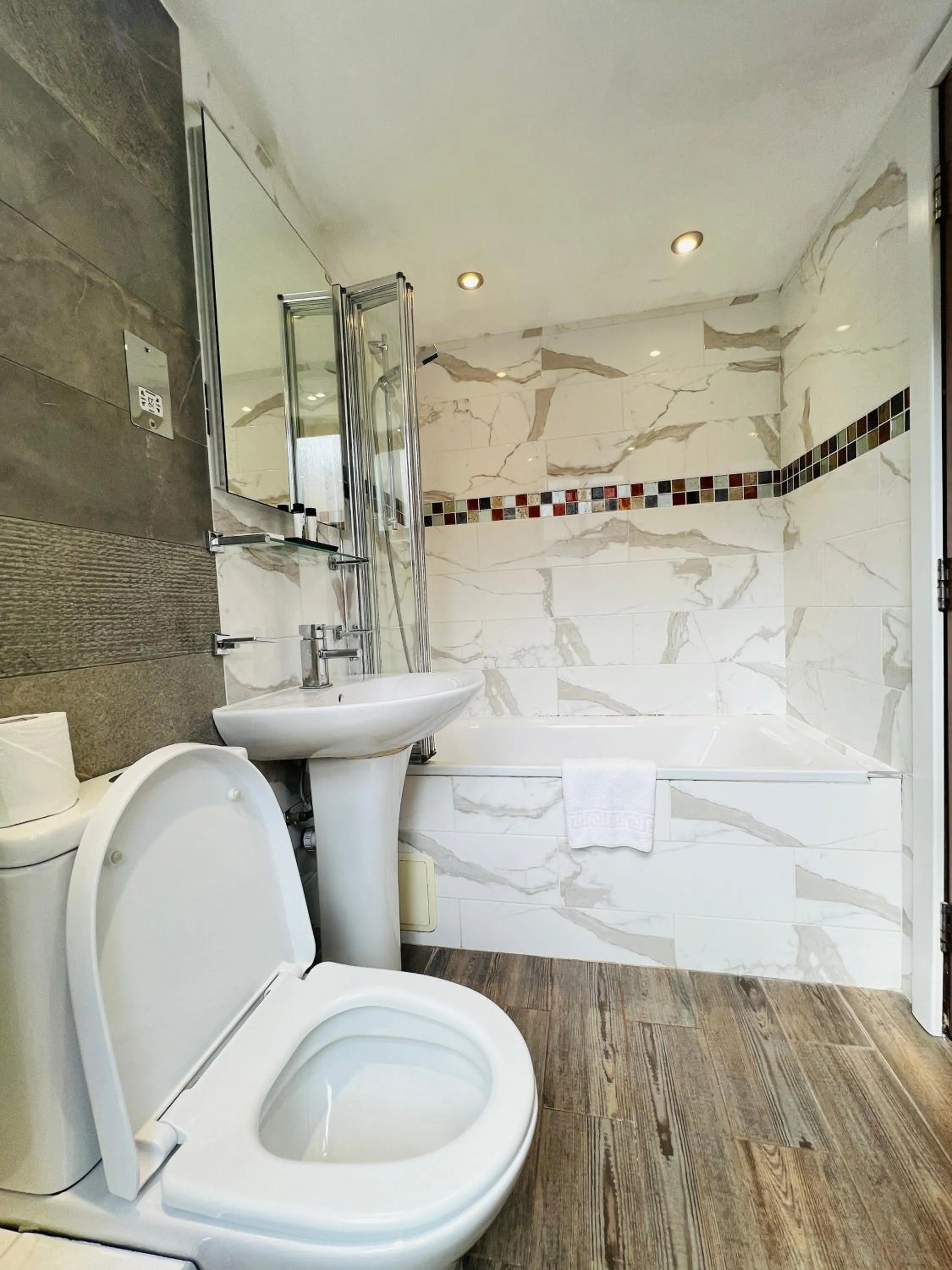 Cheshire Hotel Central London