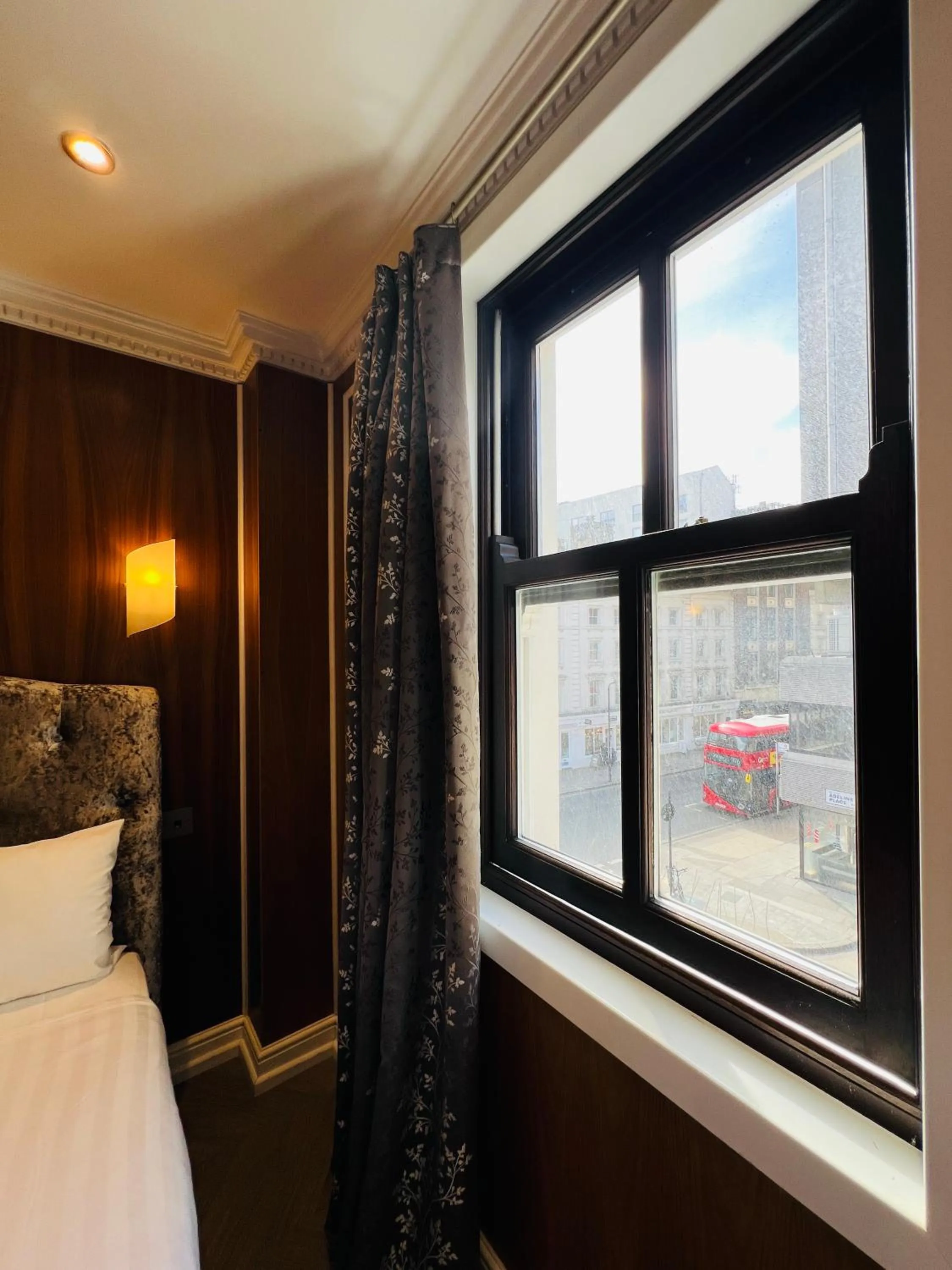 Bed in Cheshire Hotel Central London