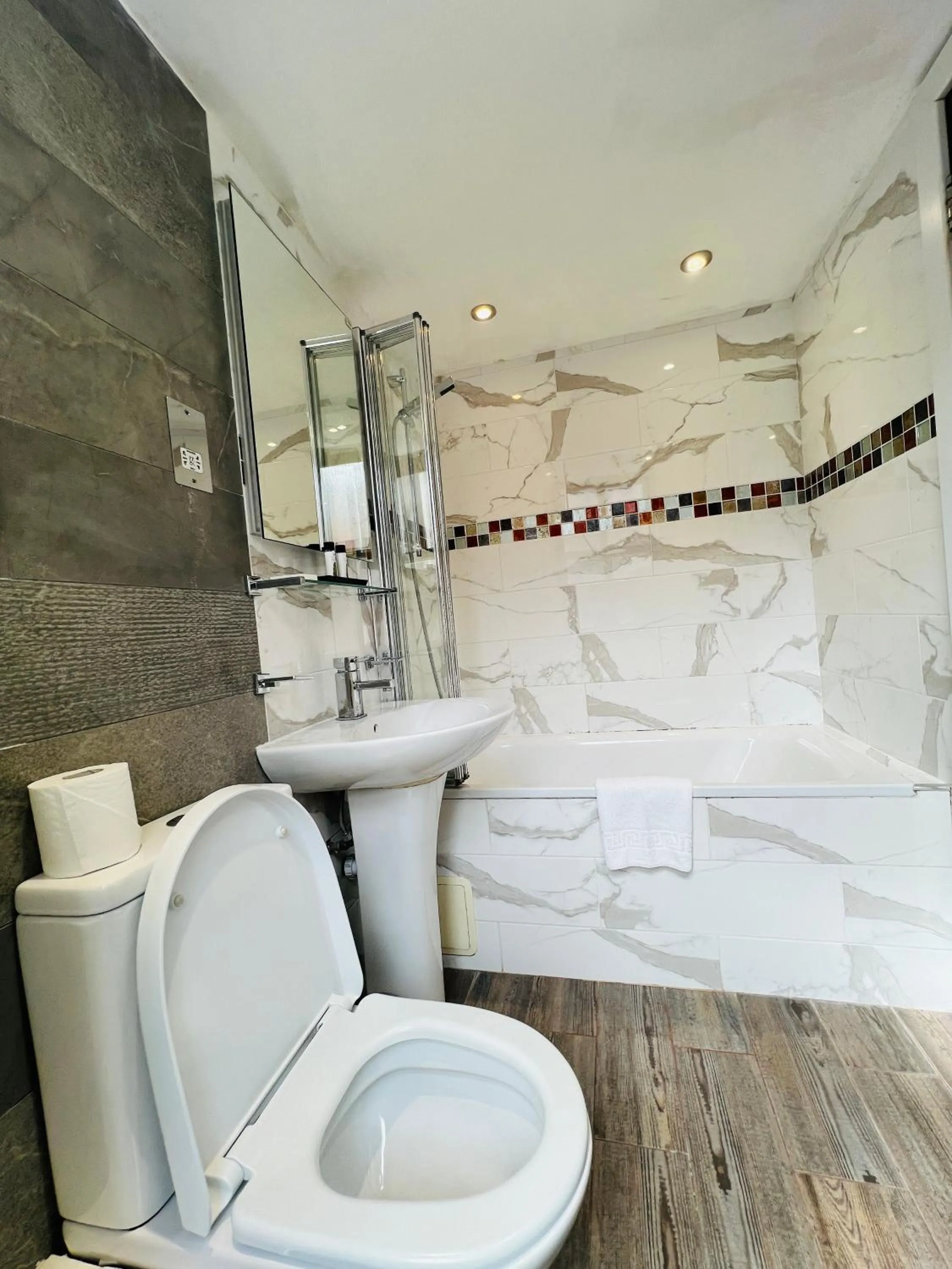 Cheshire Hotel Central London