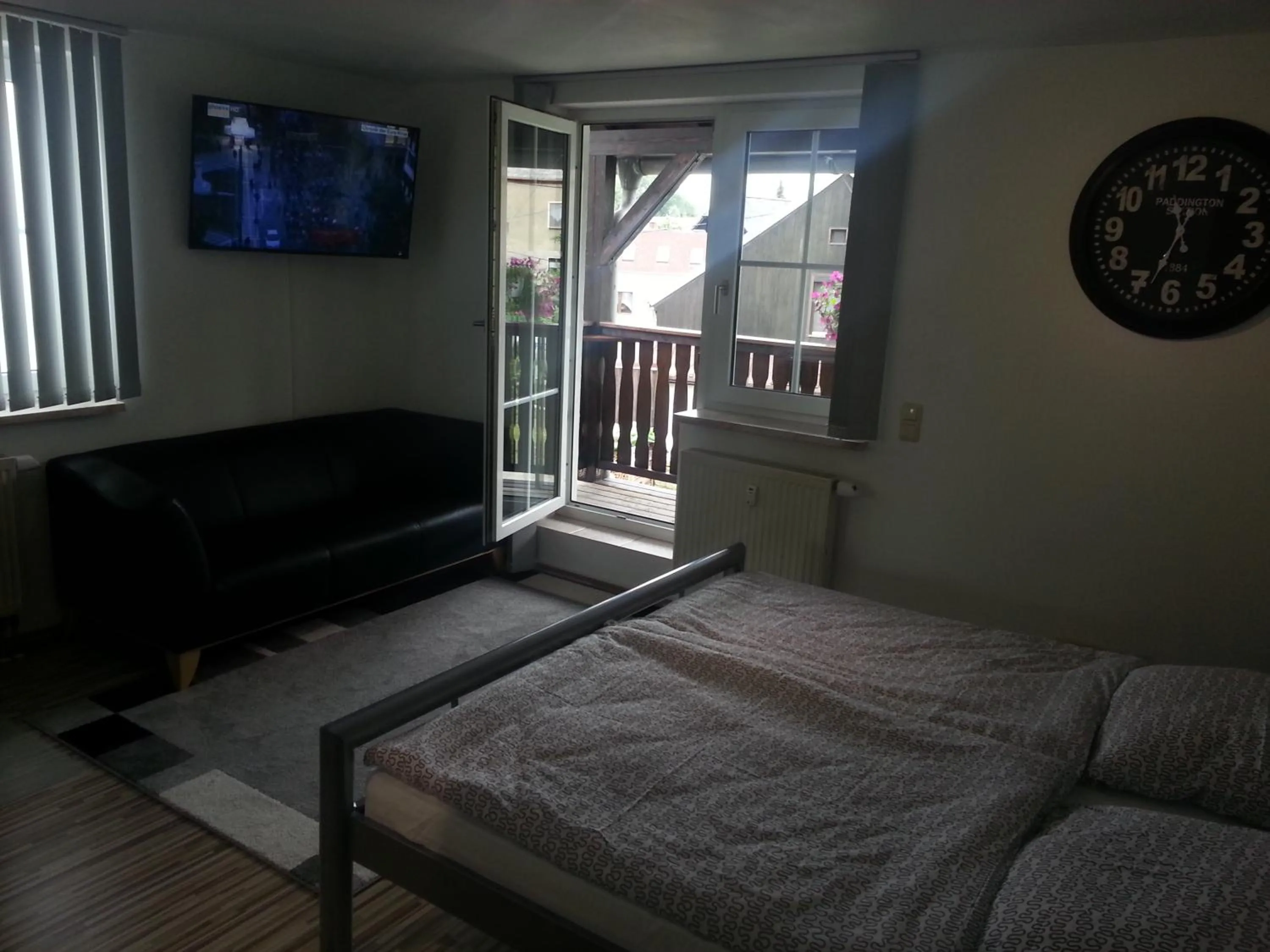 Photo of the whole room, Bed in Apartment Marx