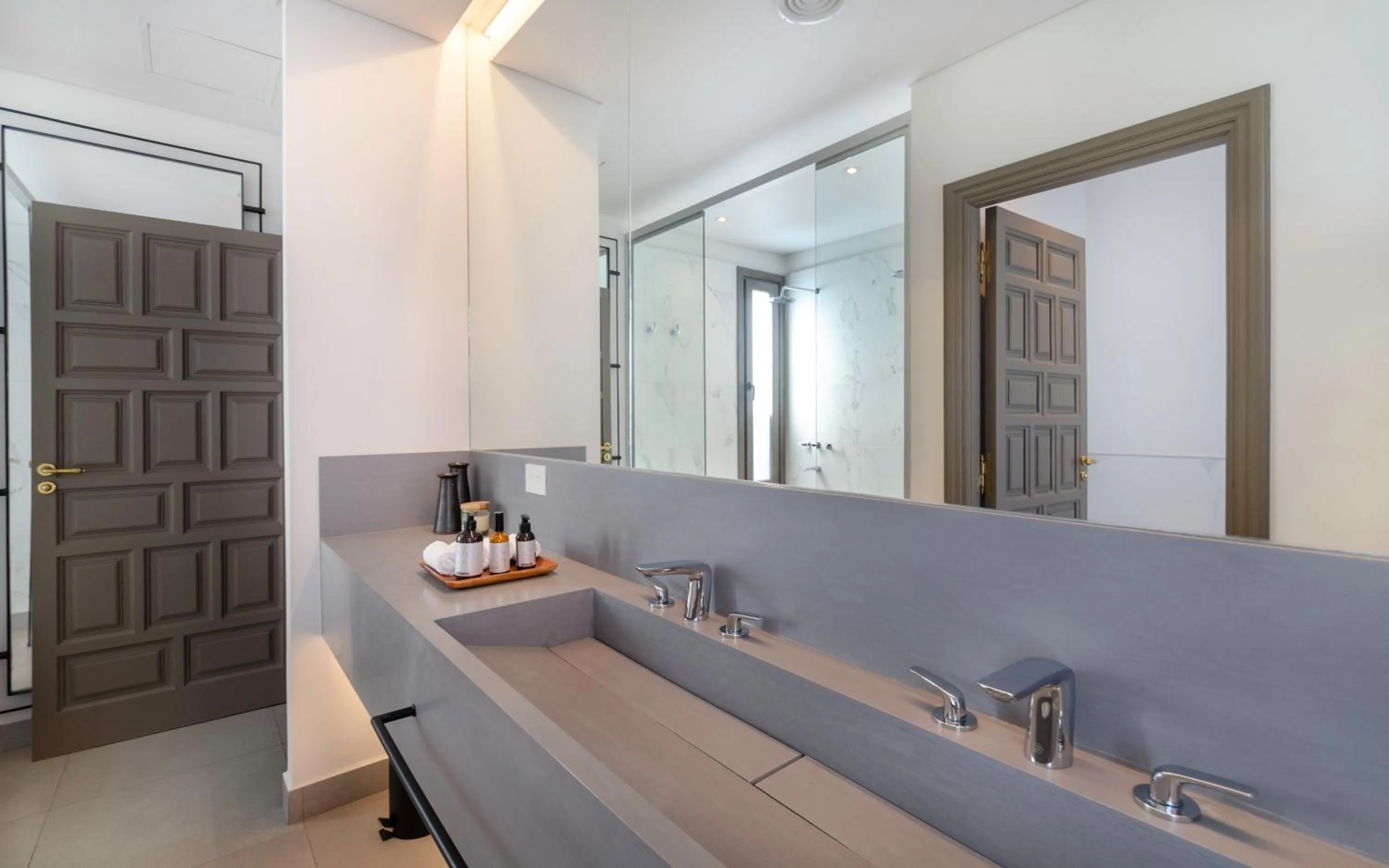 Bathroom in El Bodeguero Hotel