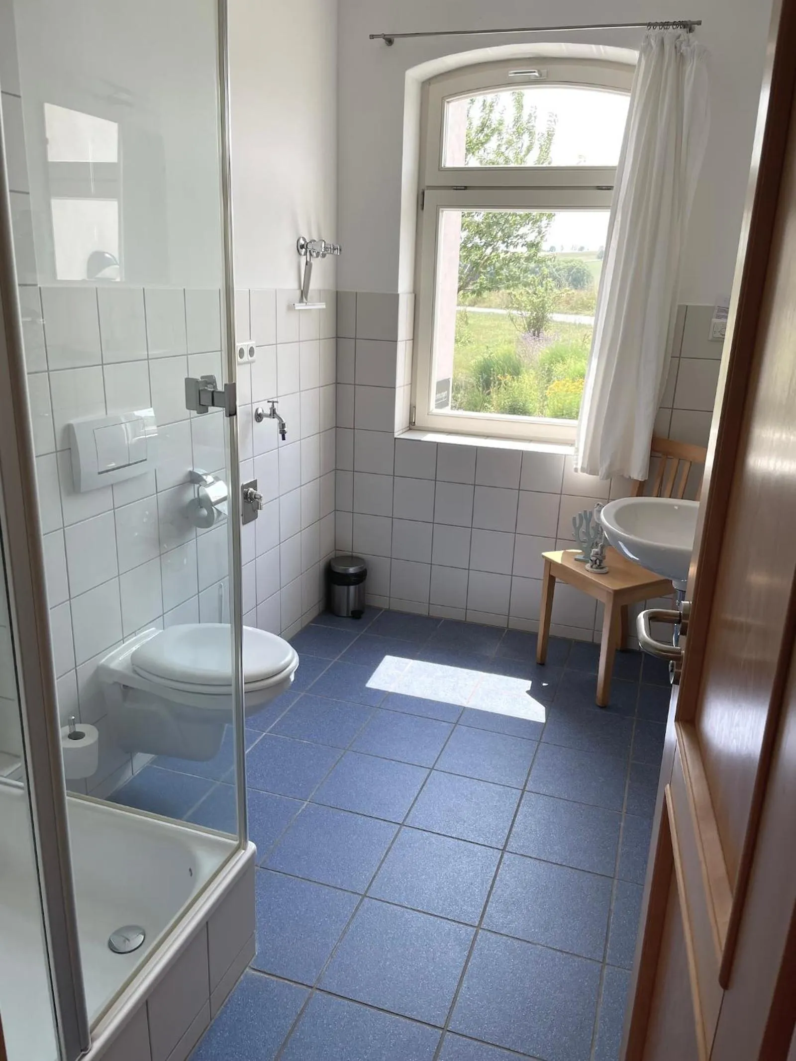 Bathroom in Biohotel Stiftsgut Wilhelmsglücksbrunn