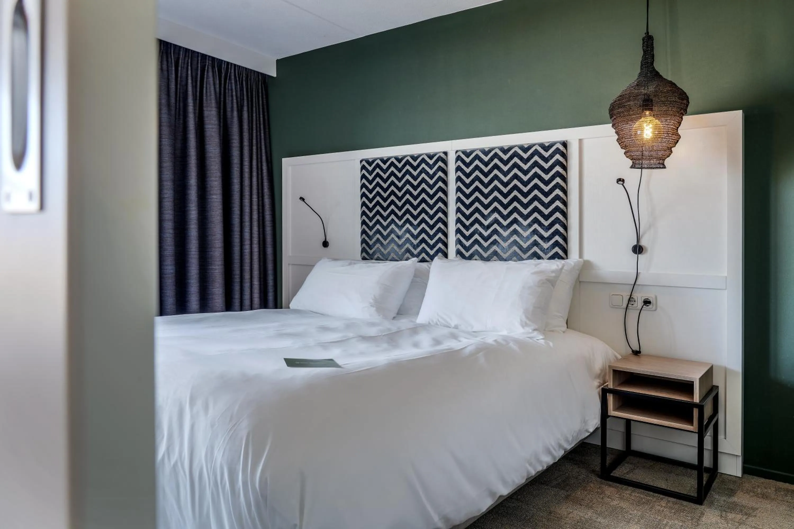 Bedroom, Bed in Paal 8 Hotel aan Zee