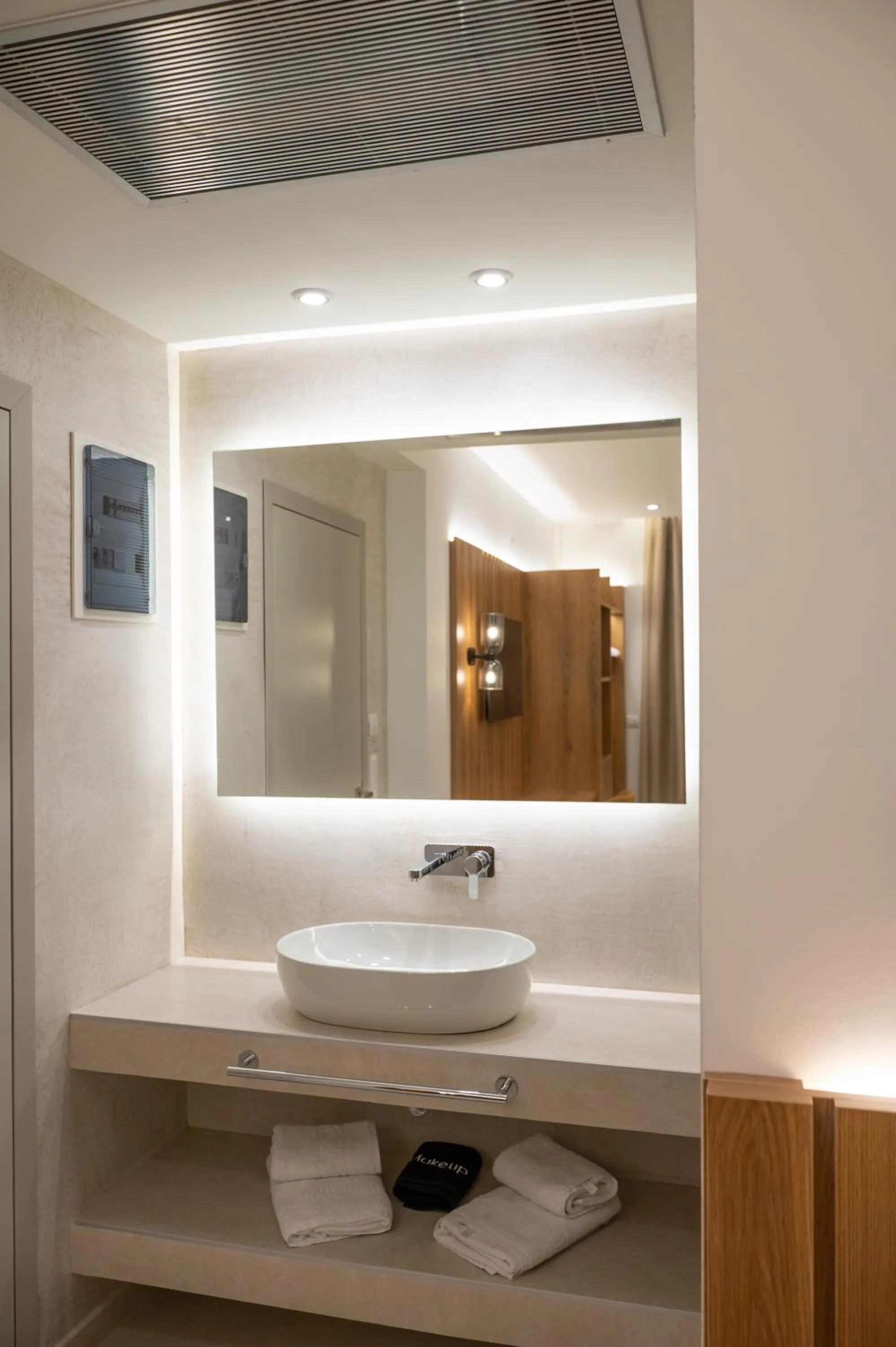 Bathroom in Sunrise SeaSide Suites