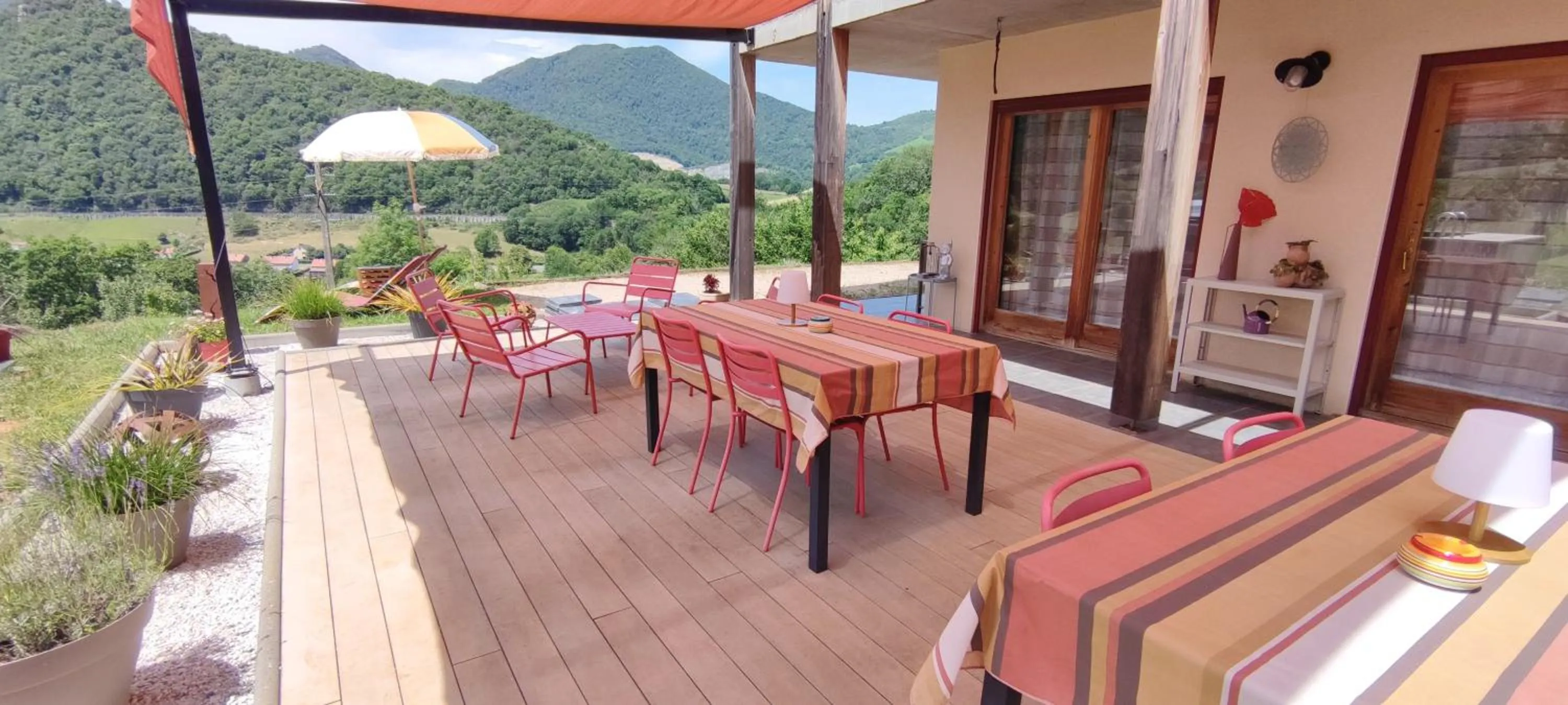 Garden in Maison d'Hôtes Le shorten