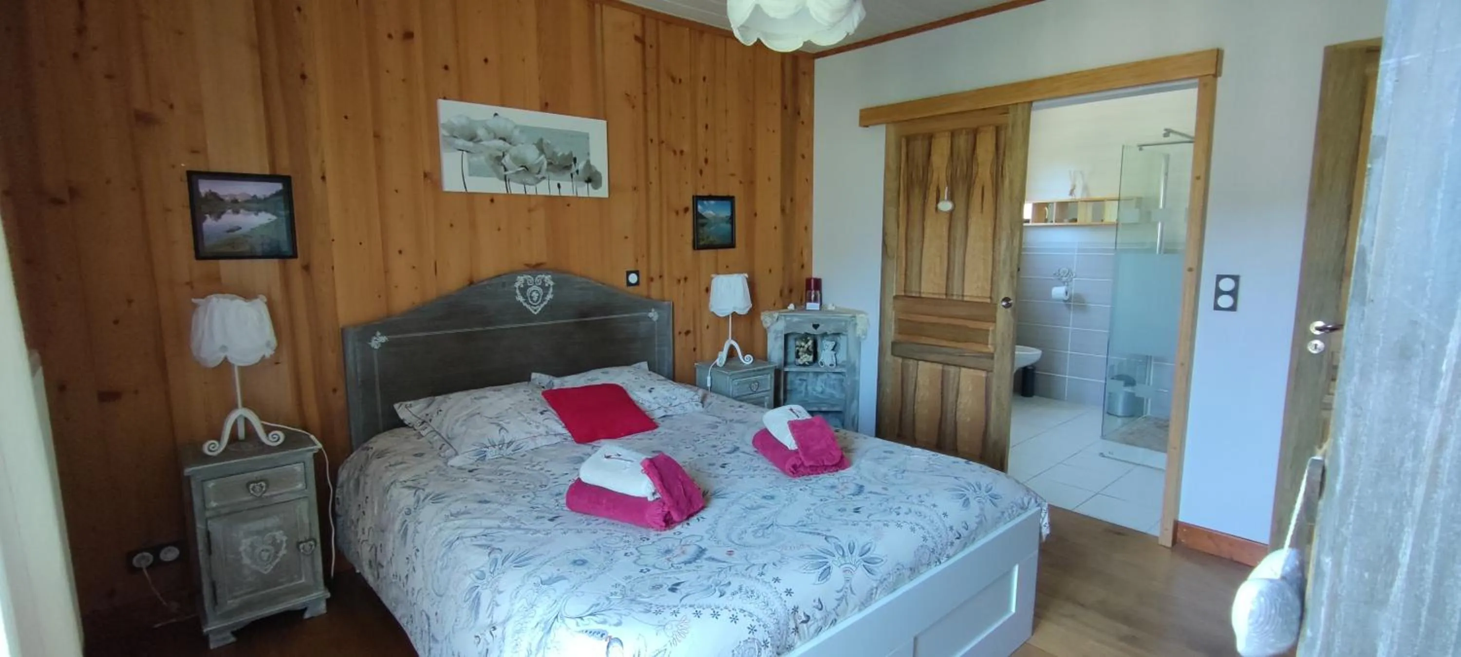 Photo of the whole room, Bed in Maison d'Hôtes Le shorten