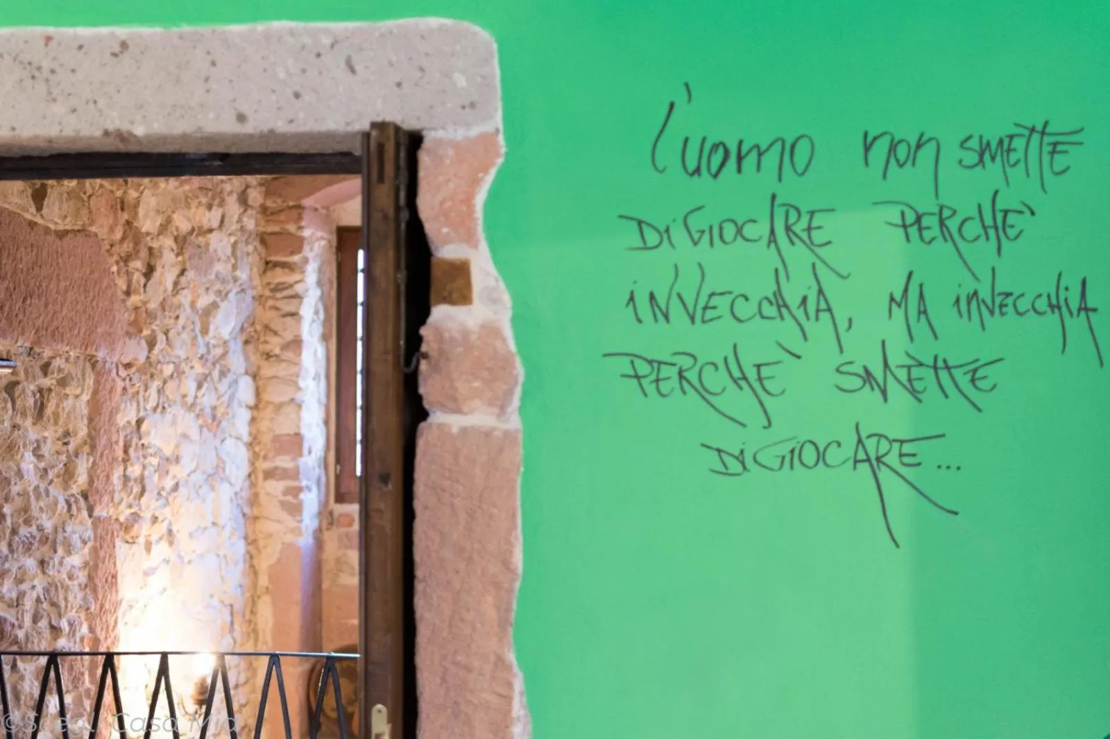 Decorative detail in B&B S'Asilo Sardegna