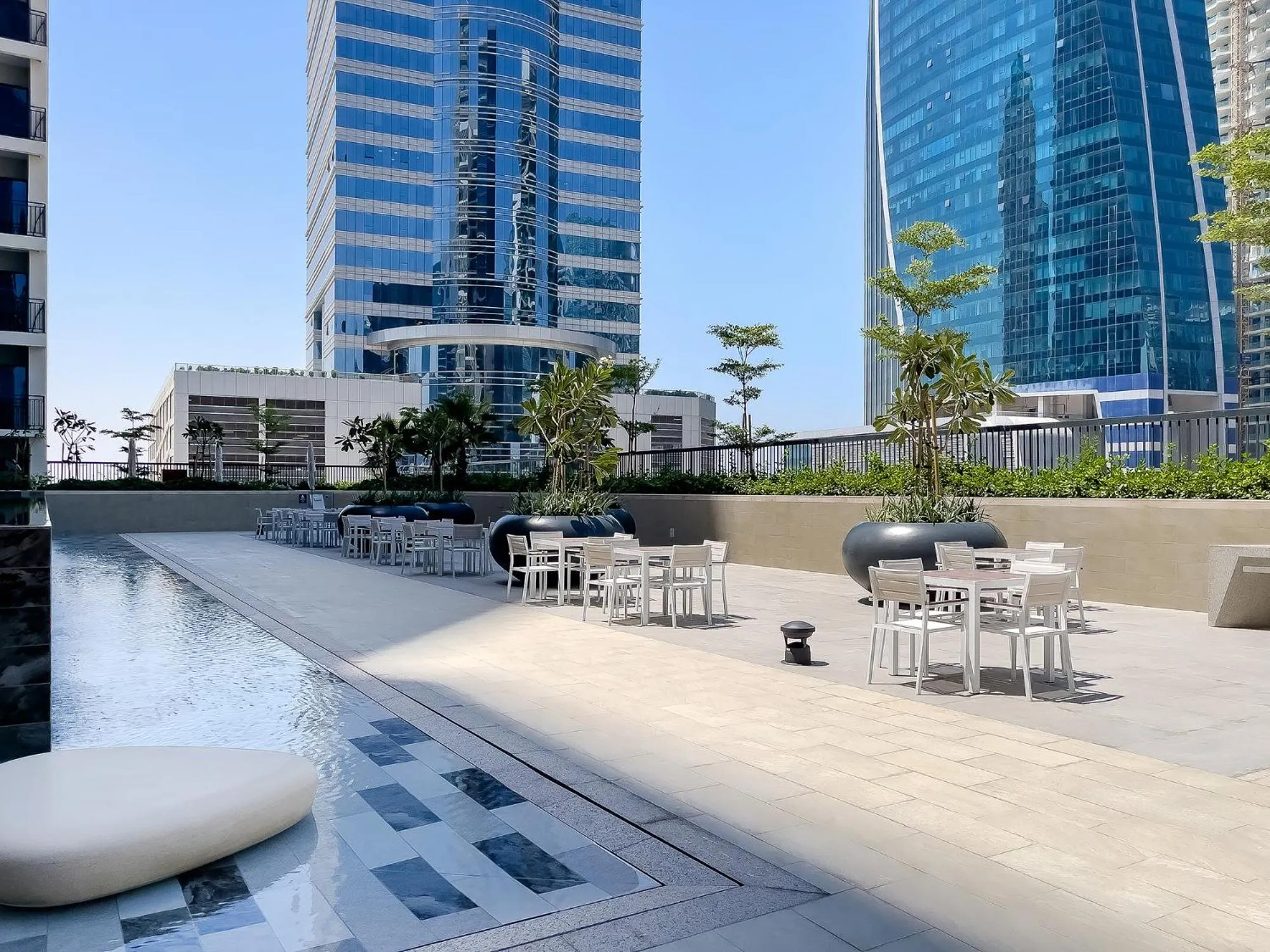 Area and facilities in Zada Tower 1BR with amazing Dubai Canal view